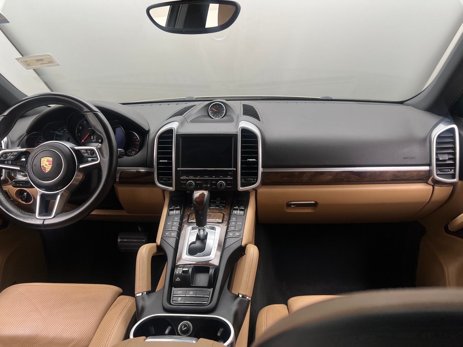 Thumbnail: 2016 Porsche Cayenne - 2