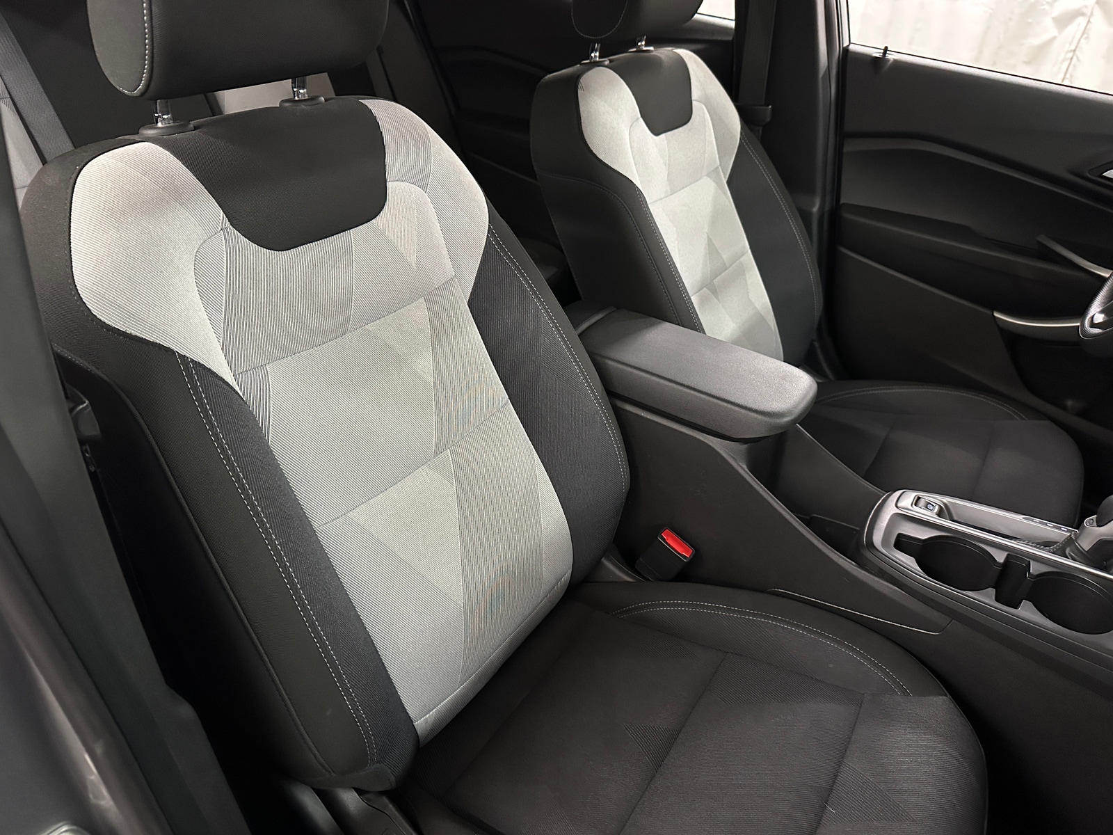 Thumbnail: 2025 Chevrolet Trax - 2