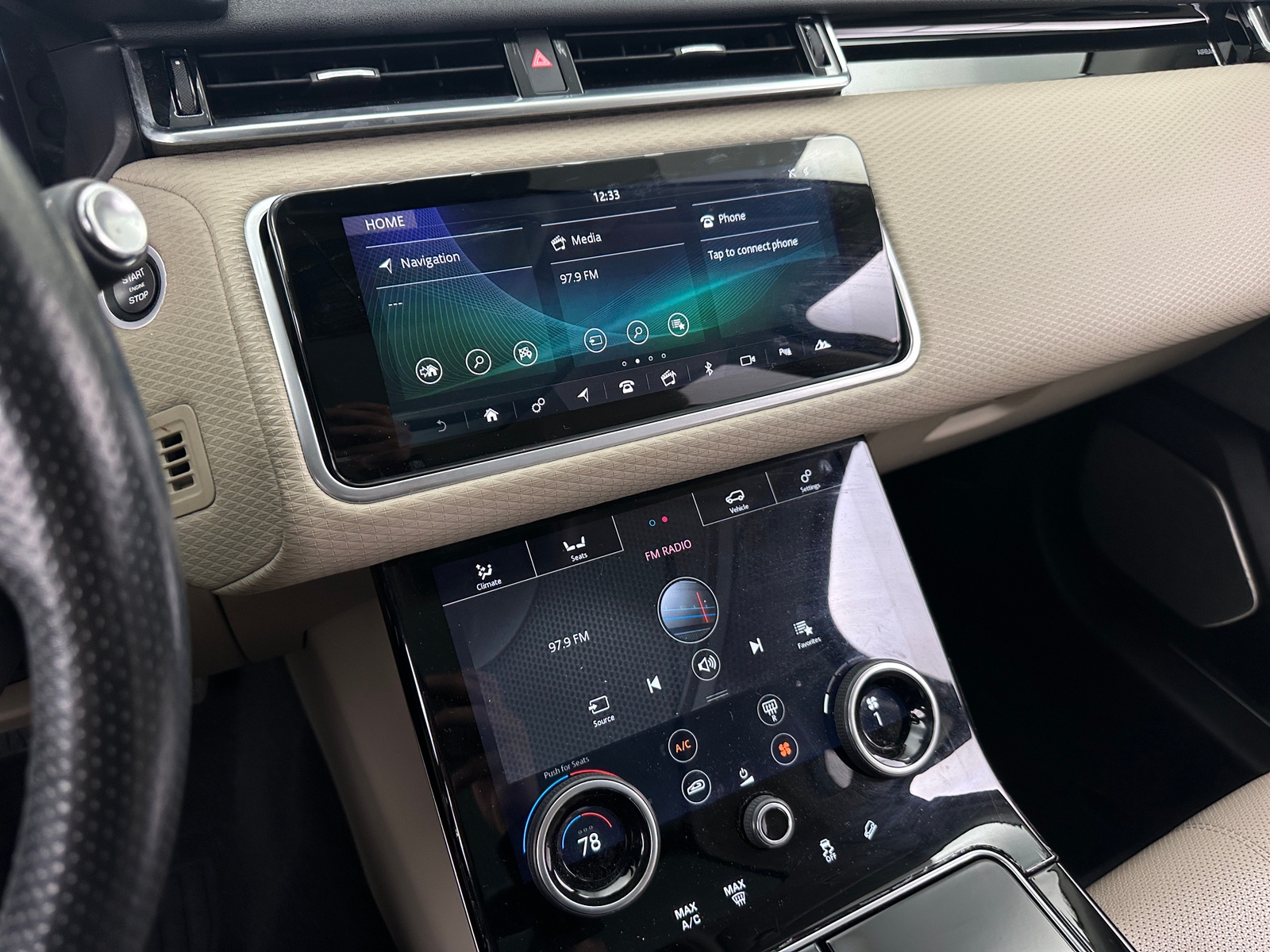 Thumbnail: 2018 Land Rover Range Rover Velar - 3
