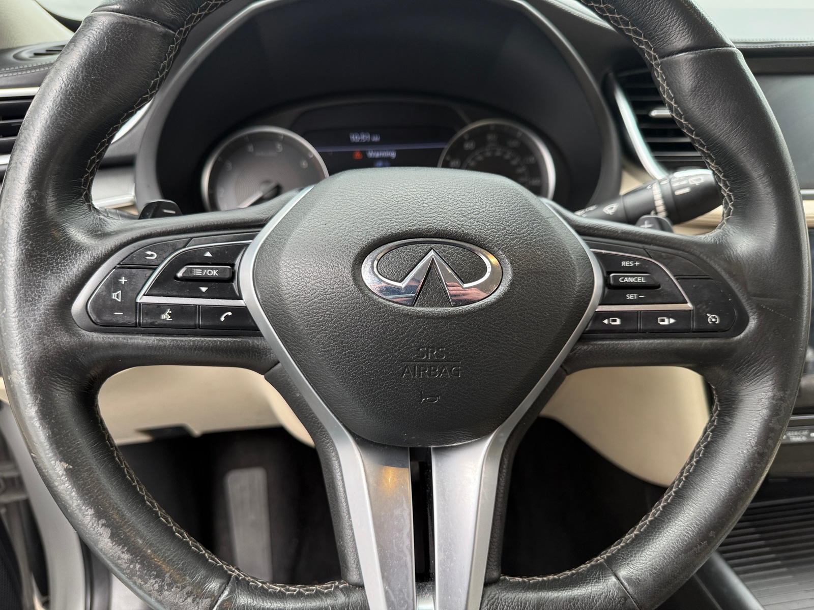 Thumbnail: 2019 INFINITI QX50 - 4