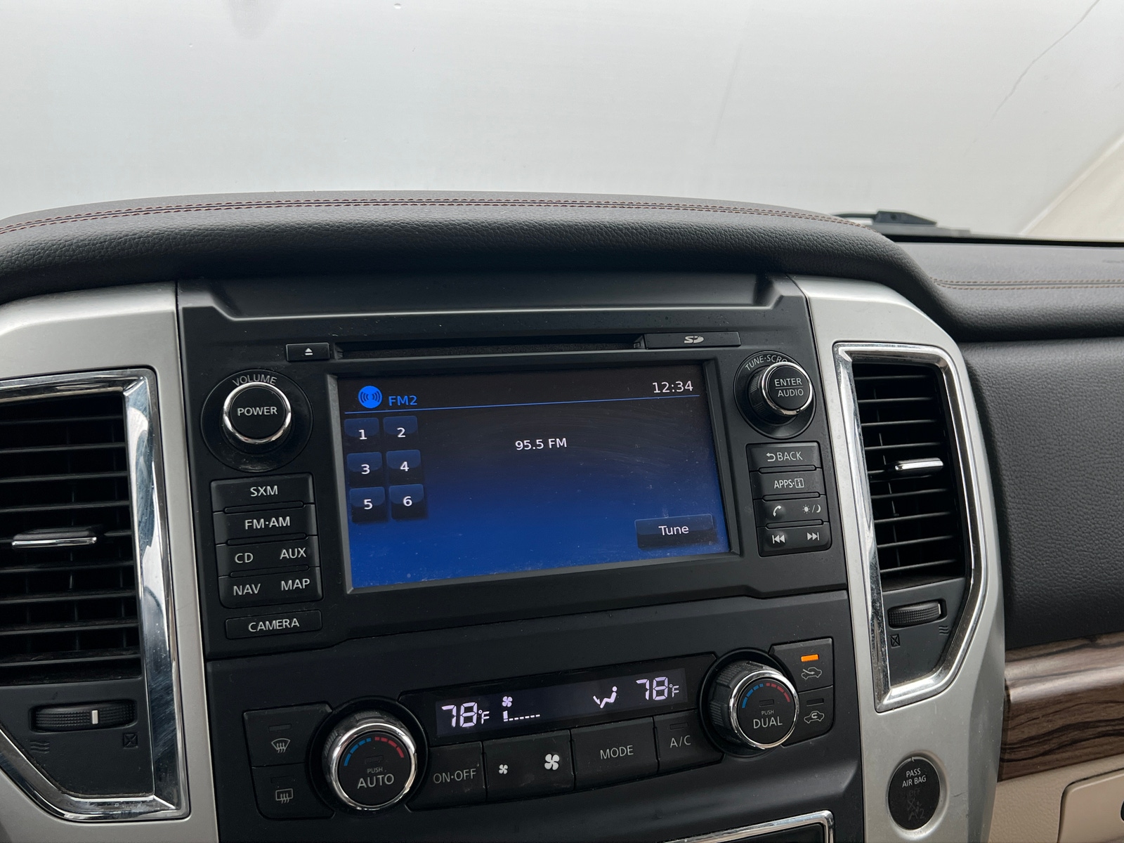 Thumbnail: 2017 Nissan Titan - 3