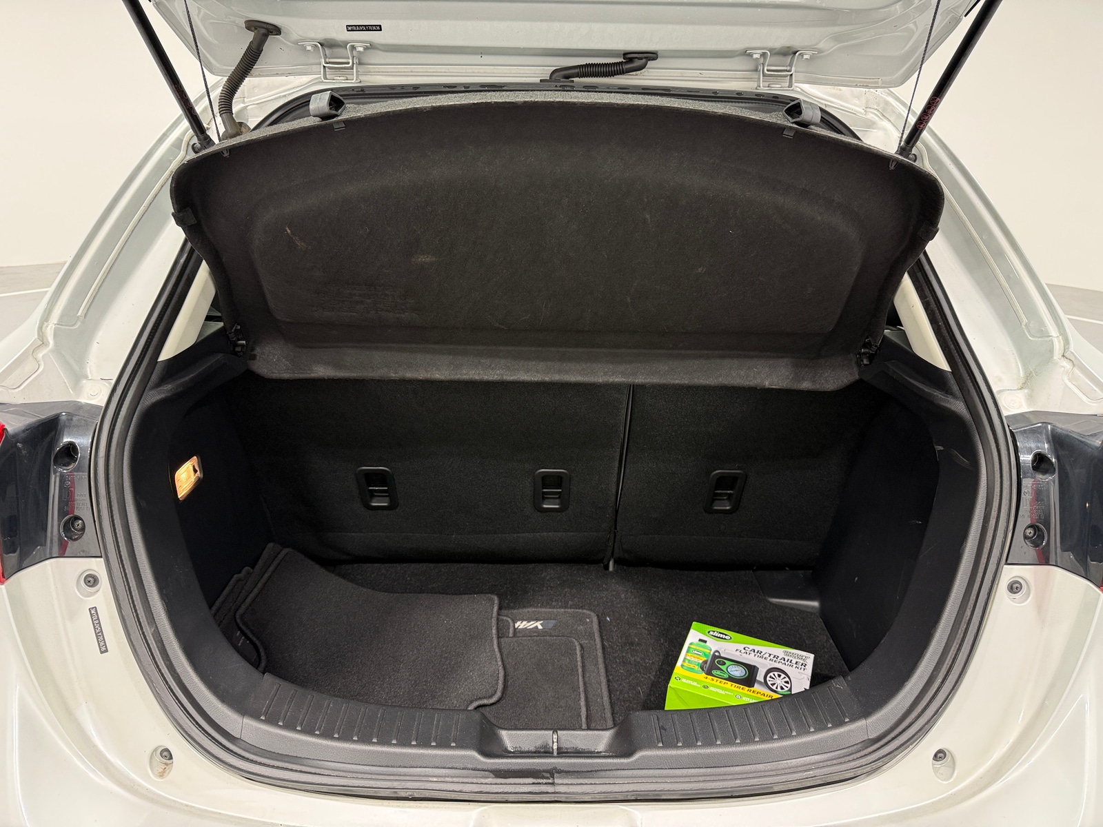 Thumbnail: 2020 Toyota Yaris - 6