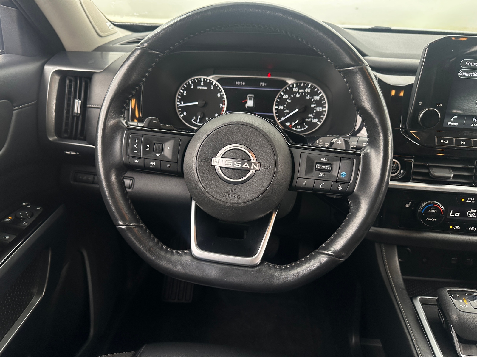 Thumbnail: 2022 Nissan Pathfinder - 4