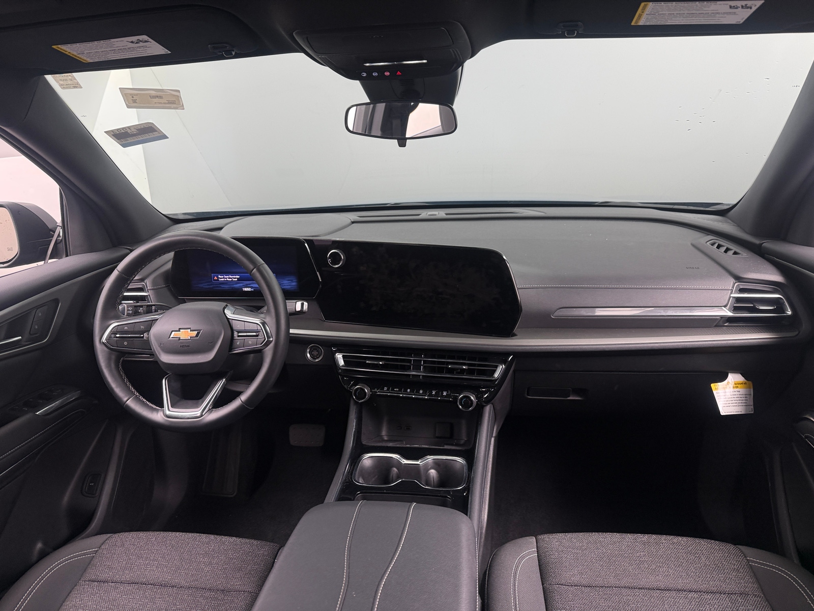 Thumbnail: 2025 Chevrolet Traverse - 3