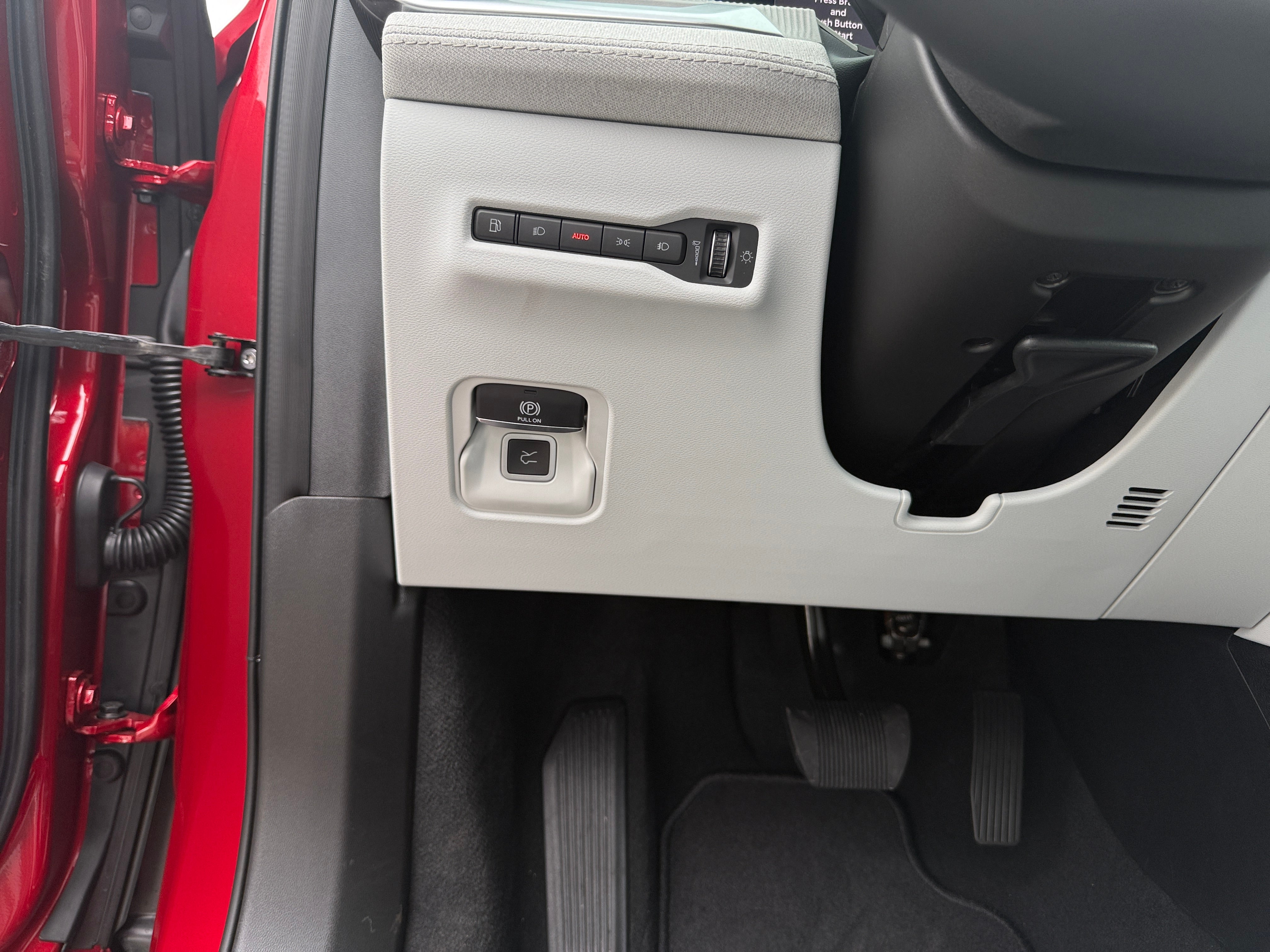 2026 Jeep Cherokee Laredo - Photo 11