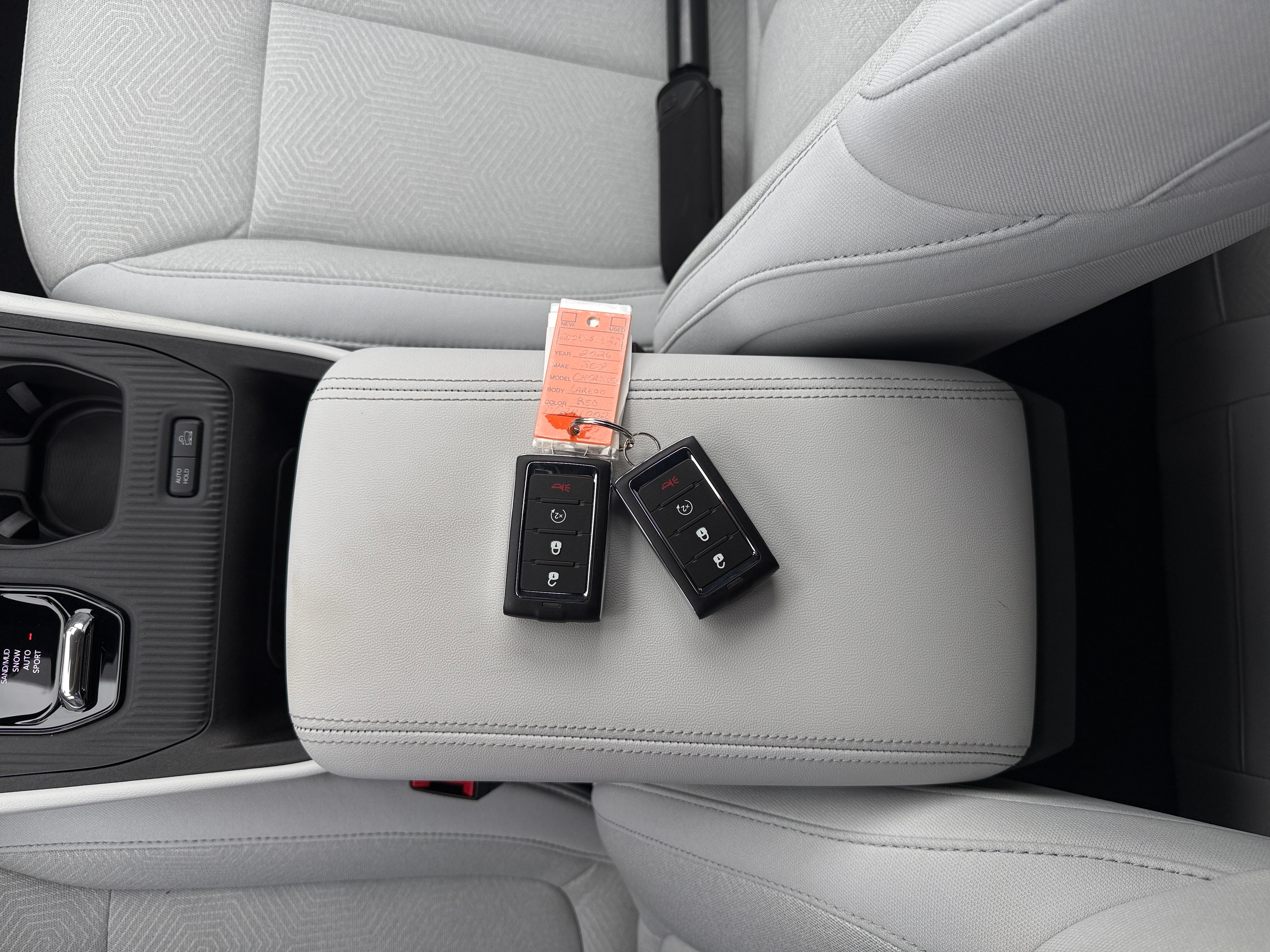 2026 Jeep Cherokee Laredo - Photo 14