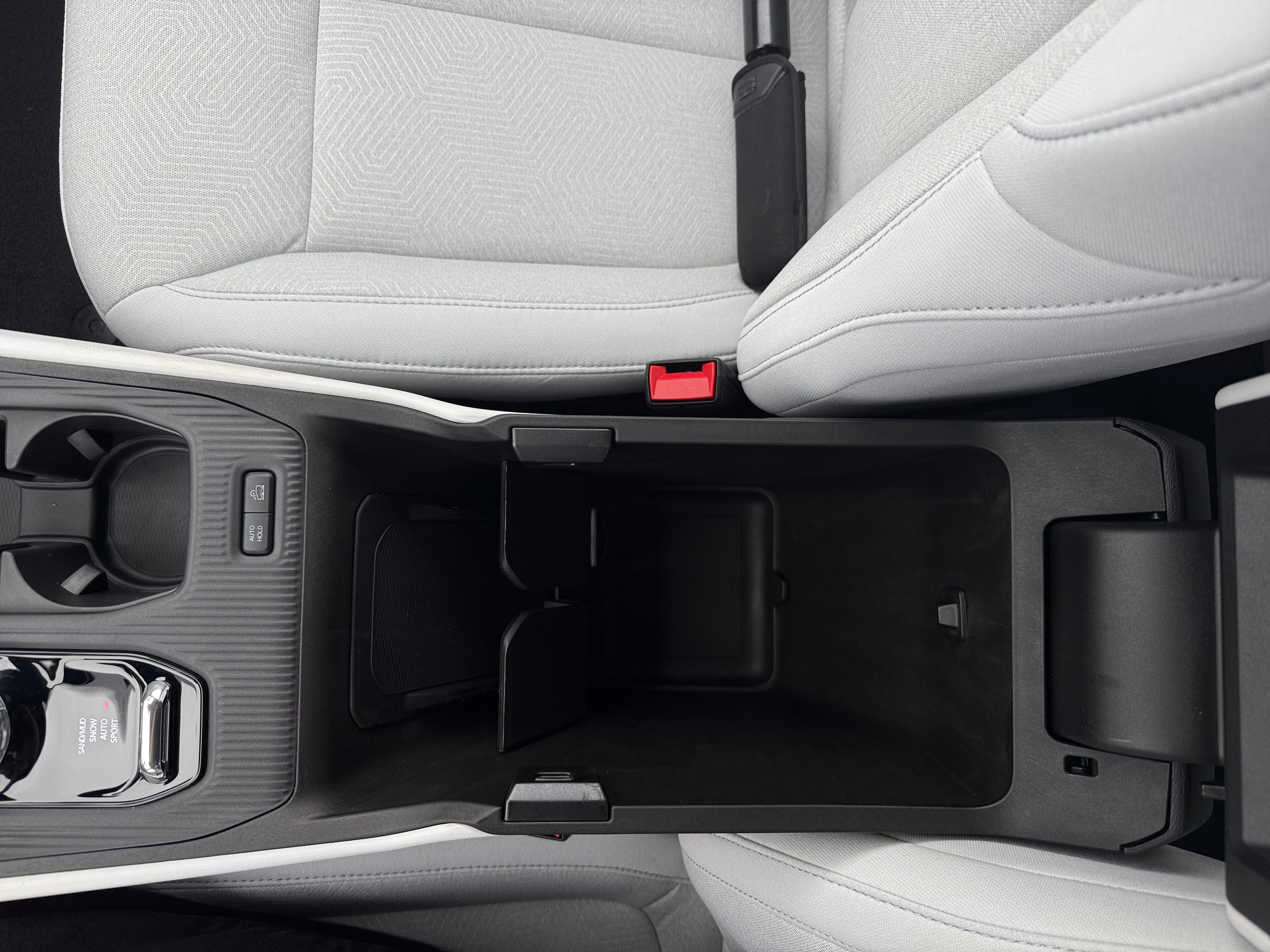 2026 Jeep Cherokee Laredo - Photo 18