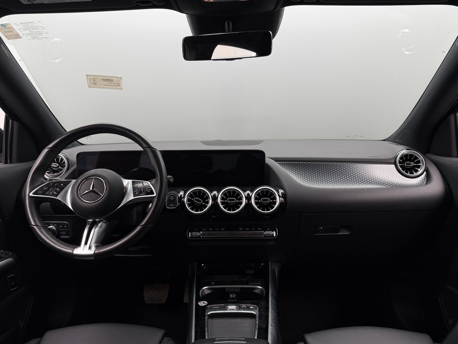 Thumbnail: 2025 Mercedes-Benz GLA - 2
