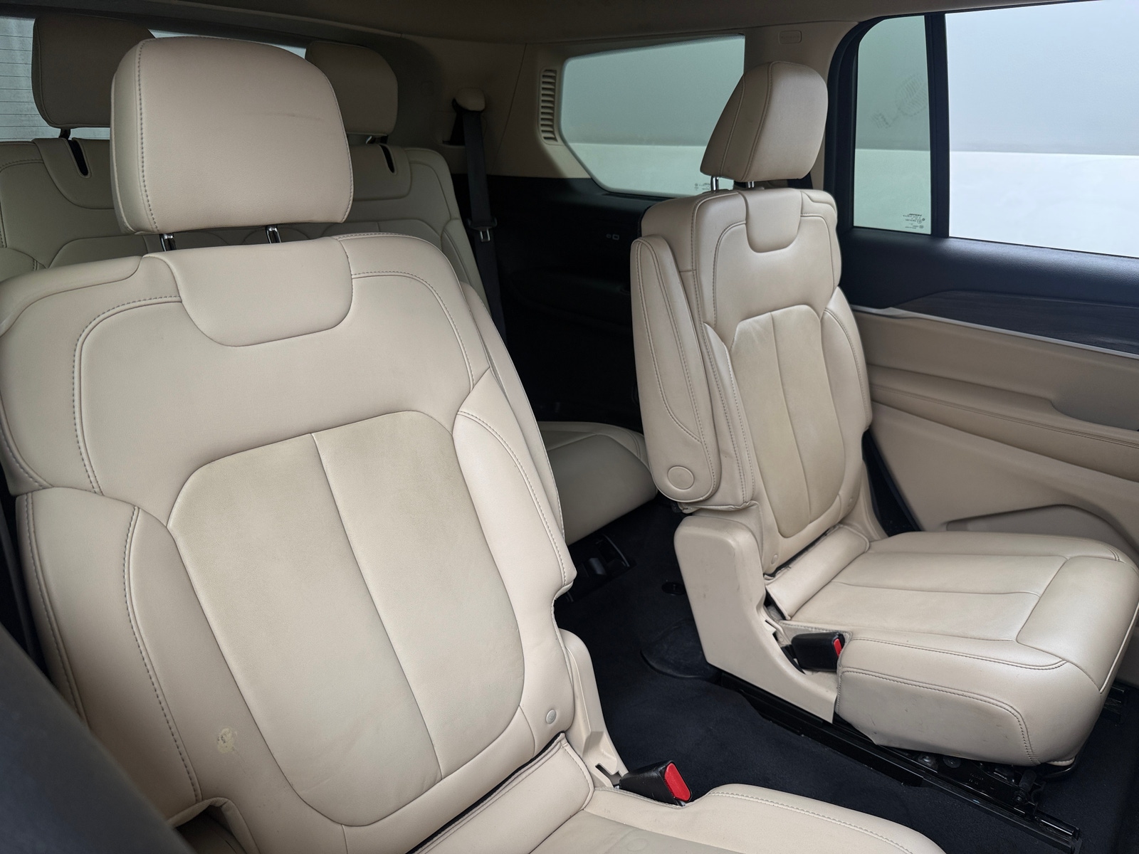 Thumbnail: 2022 Jeep Grand Cherokee L - 5