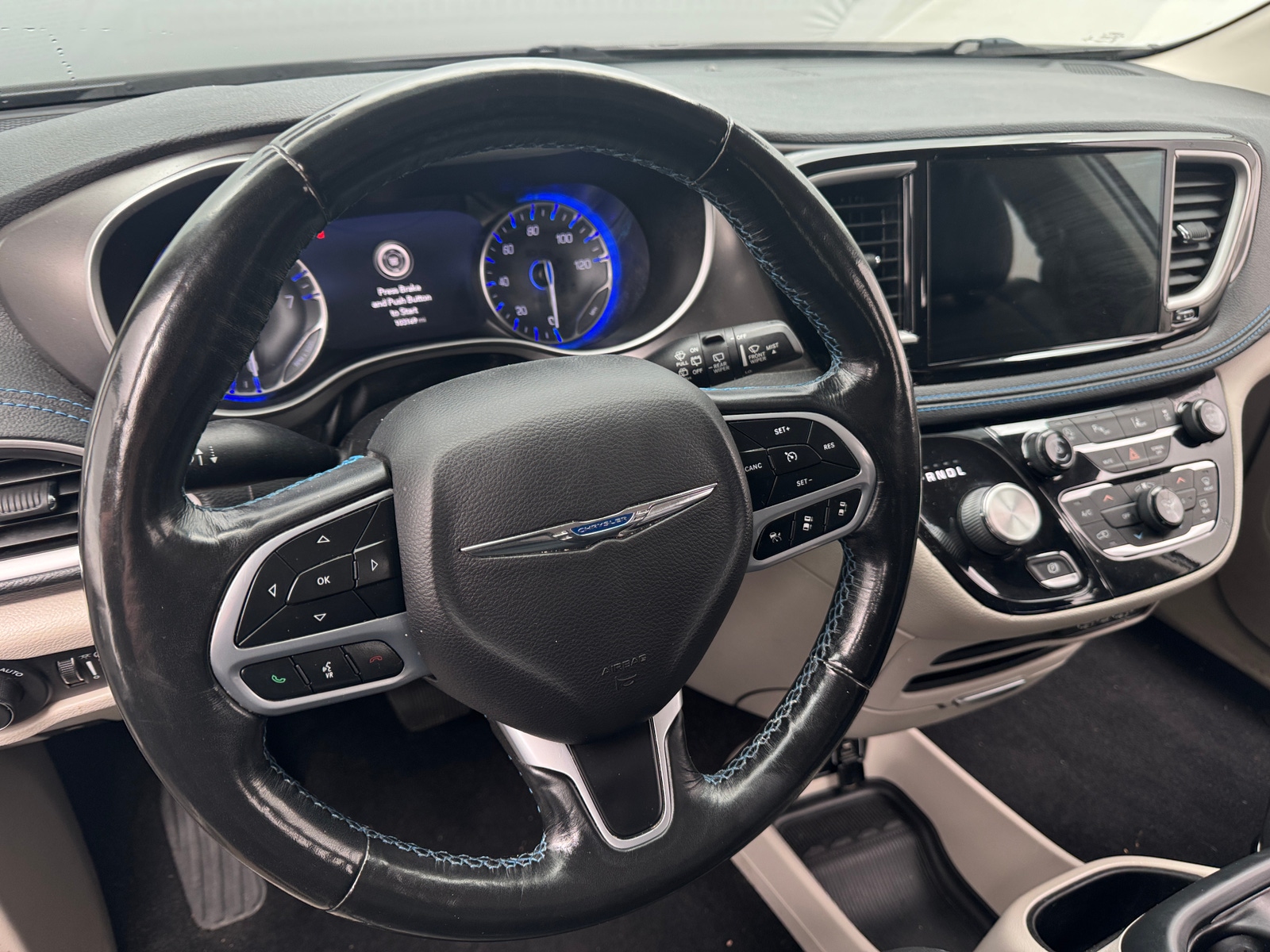 Thumbnail: 2021 Chrysler Pacifica - 4