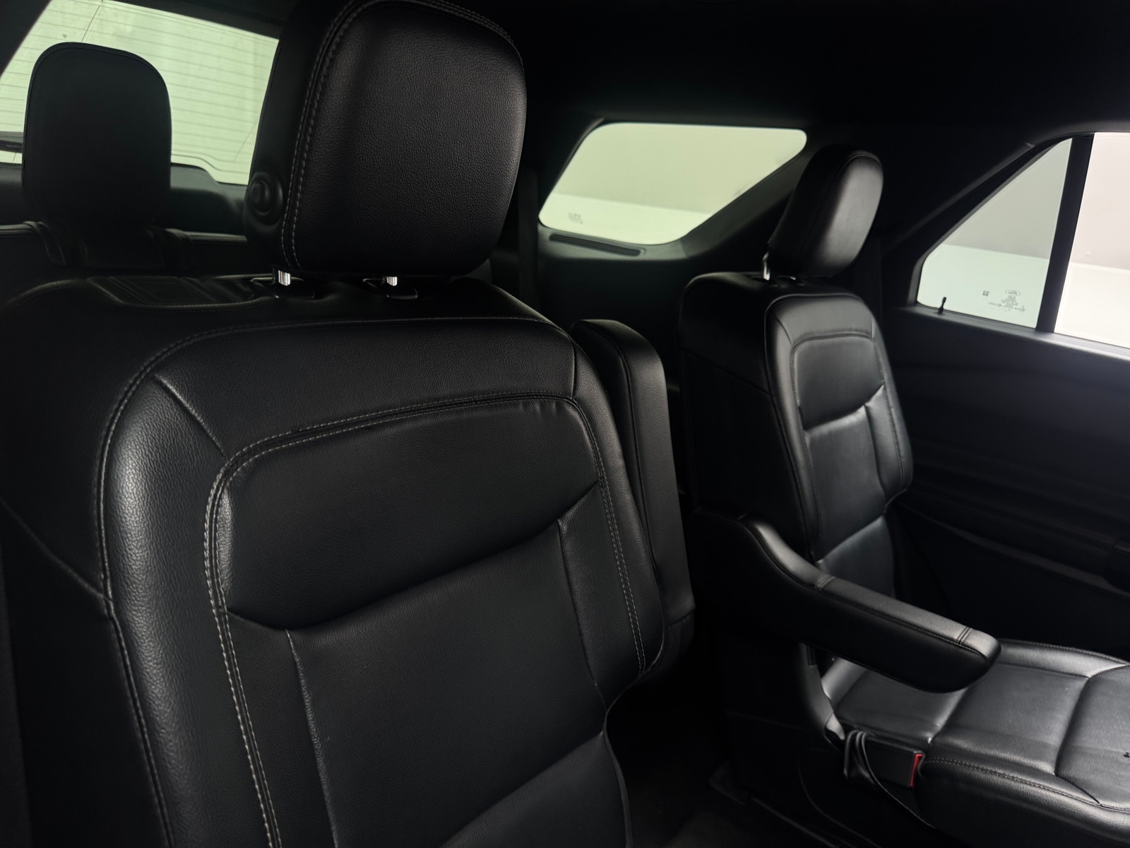 Thumbnail: 2020 Ford Explorer - 5