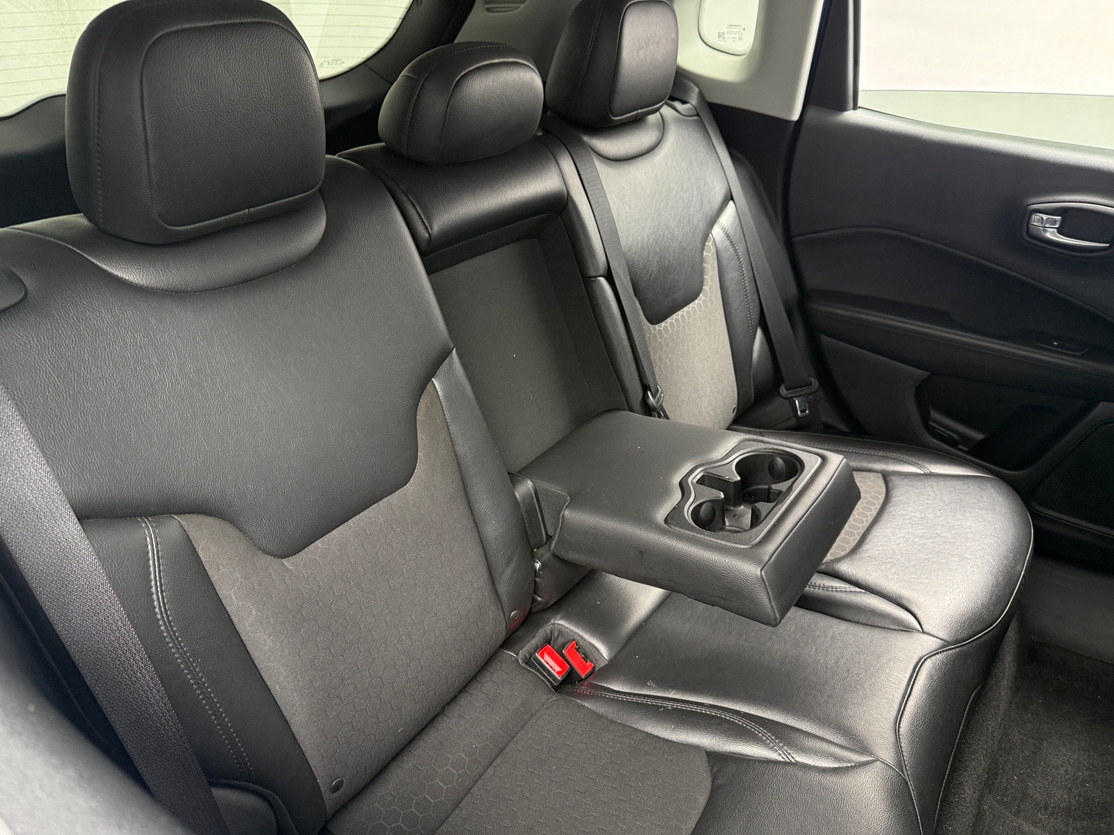 Thumbnail: 2018 Jeep Compass - 6