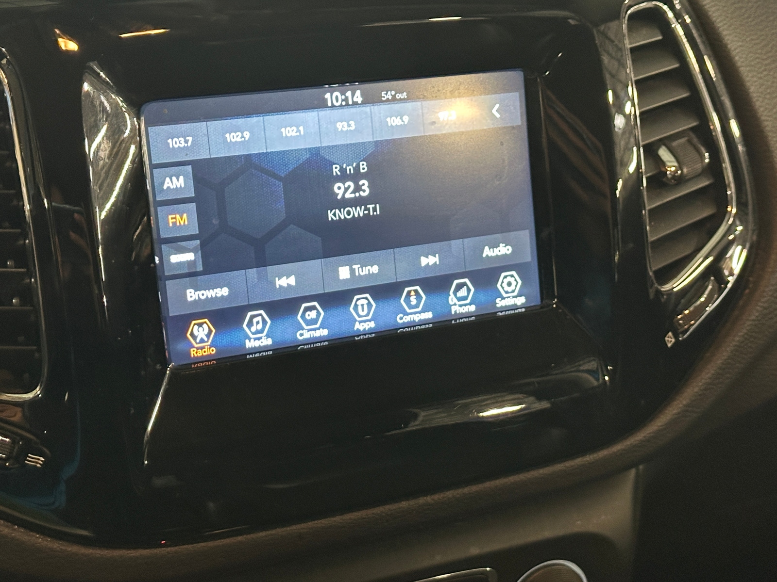 Thumbnail: 2018 Jeep Compass - 4