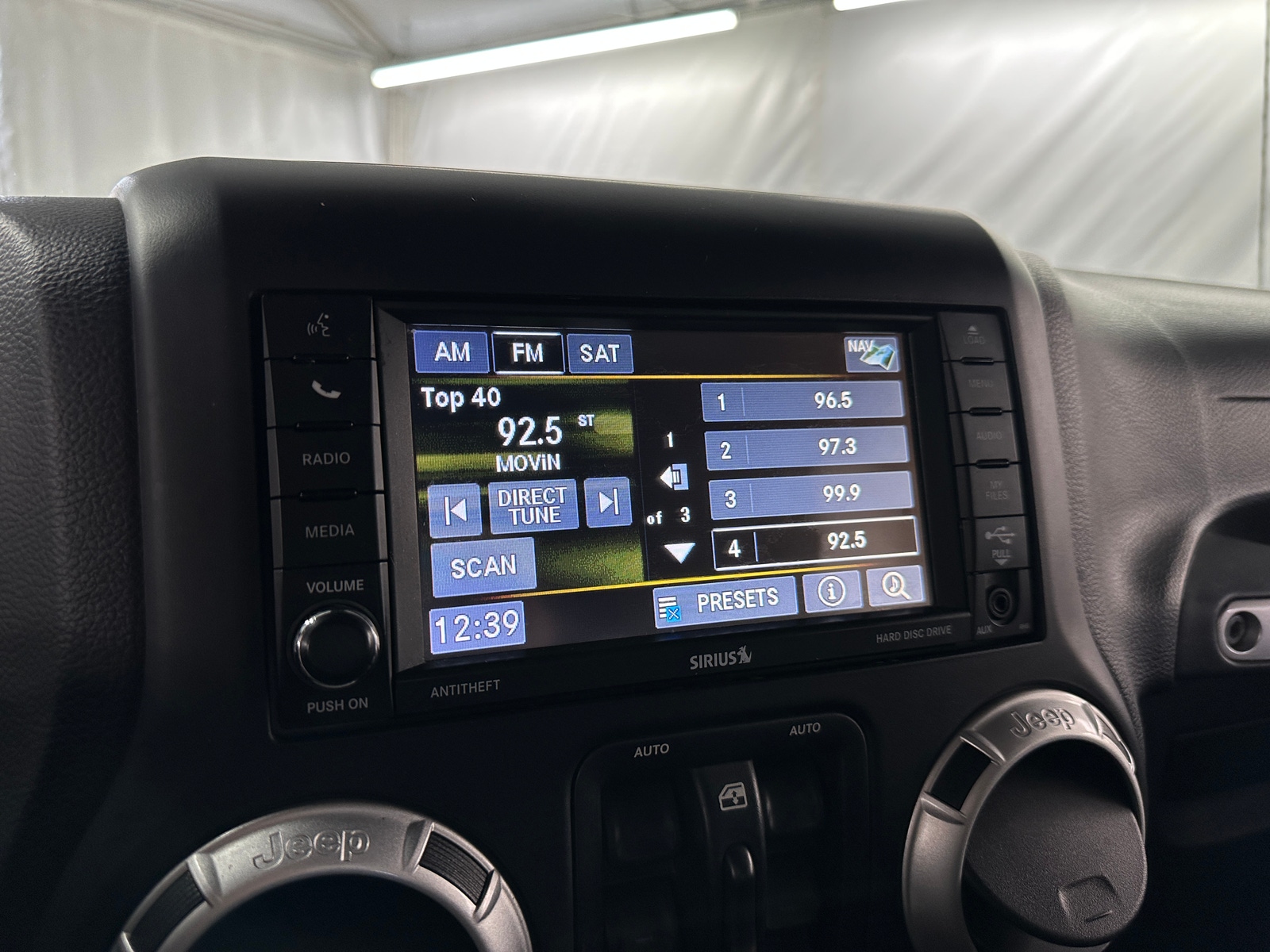 Thumbnail: 2014 Jeep Wrangler - 3