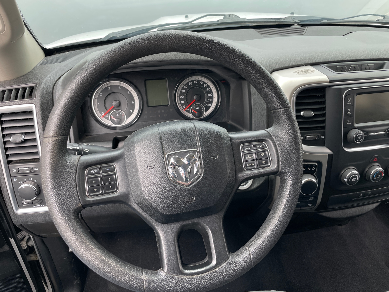 Thumbnail: 2019 RAM 1500 Classic - 5