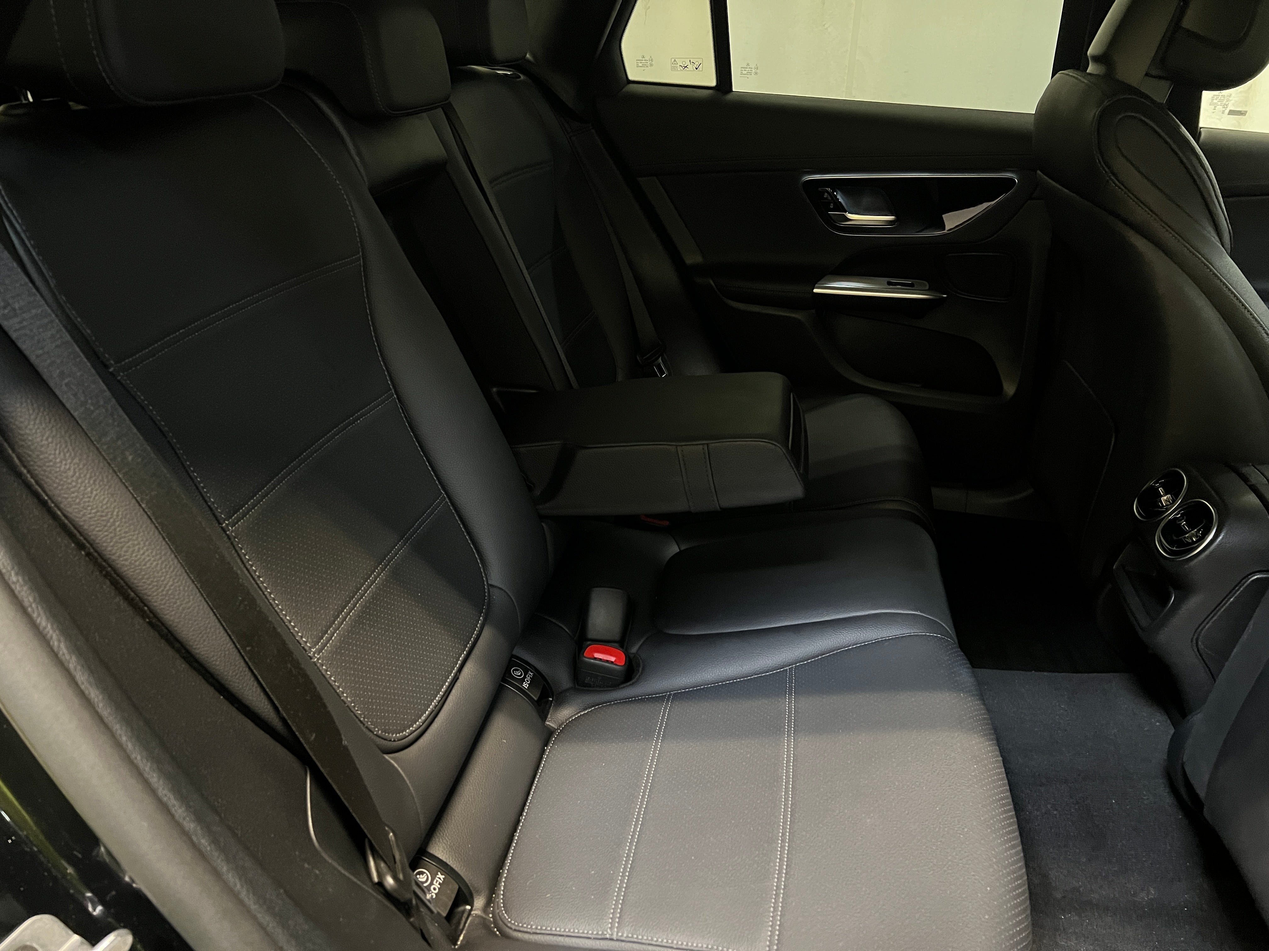 2025 Mercedes-Benz GLC Base - Photo 4