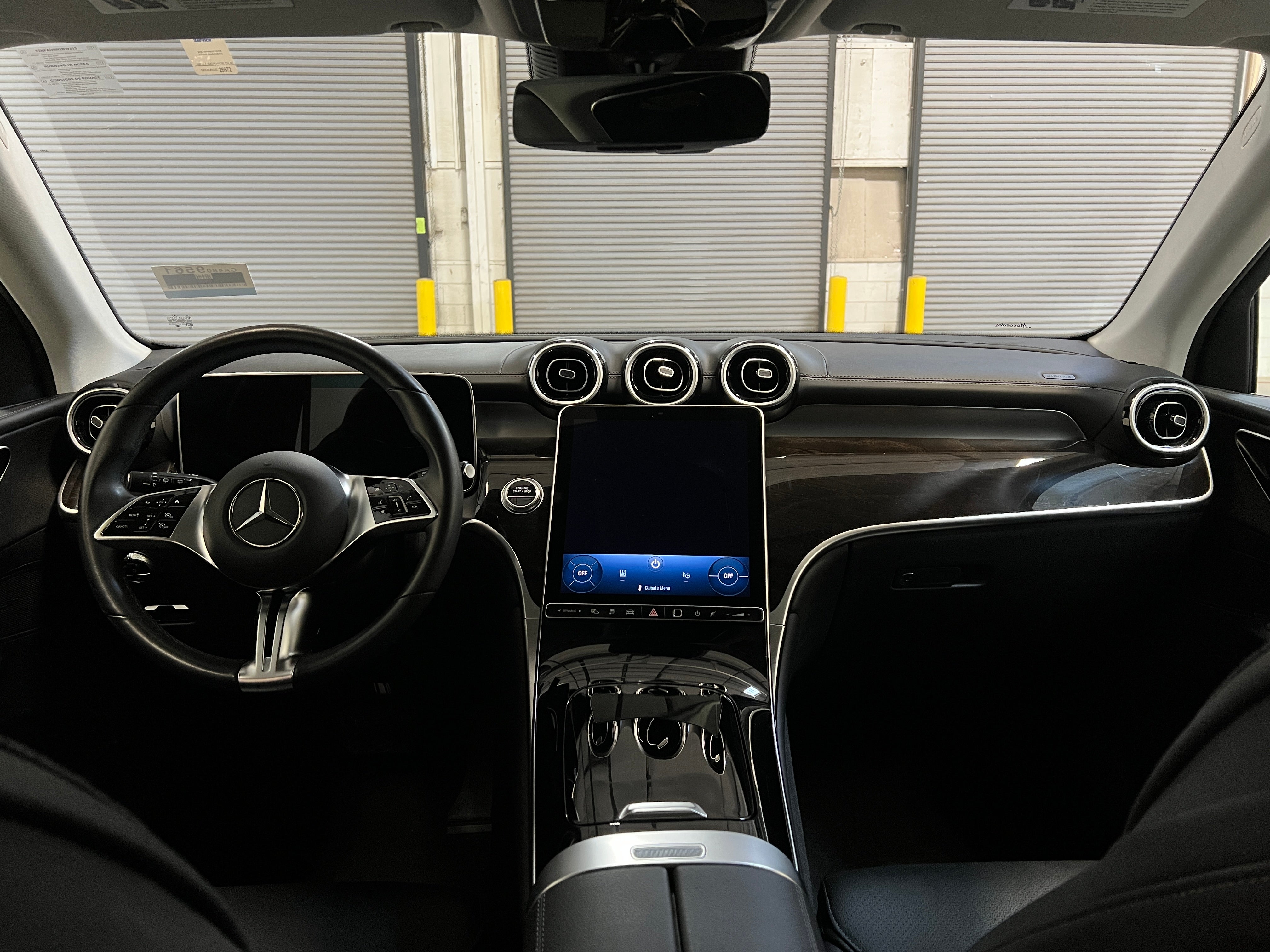 2025 Mercedes-Benz GLC Base - Photo 6