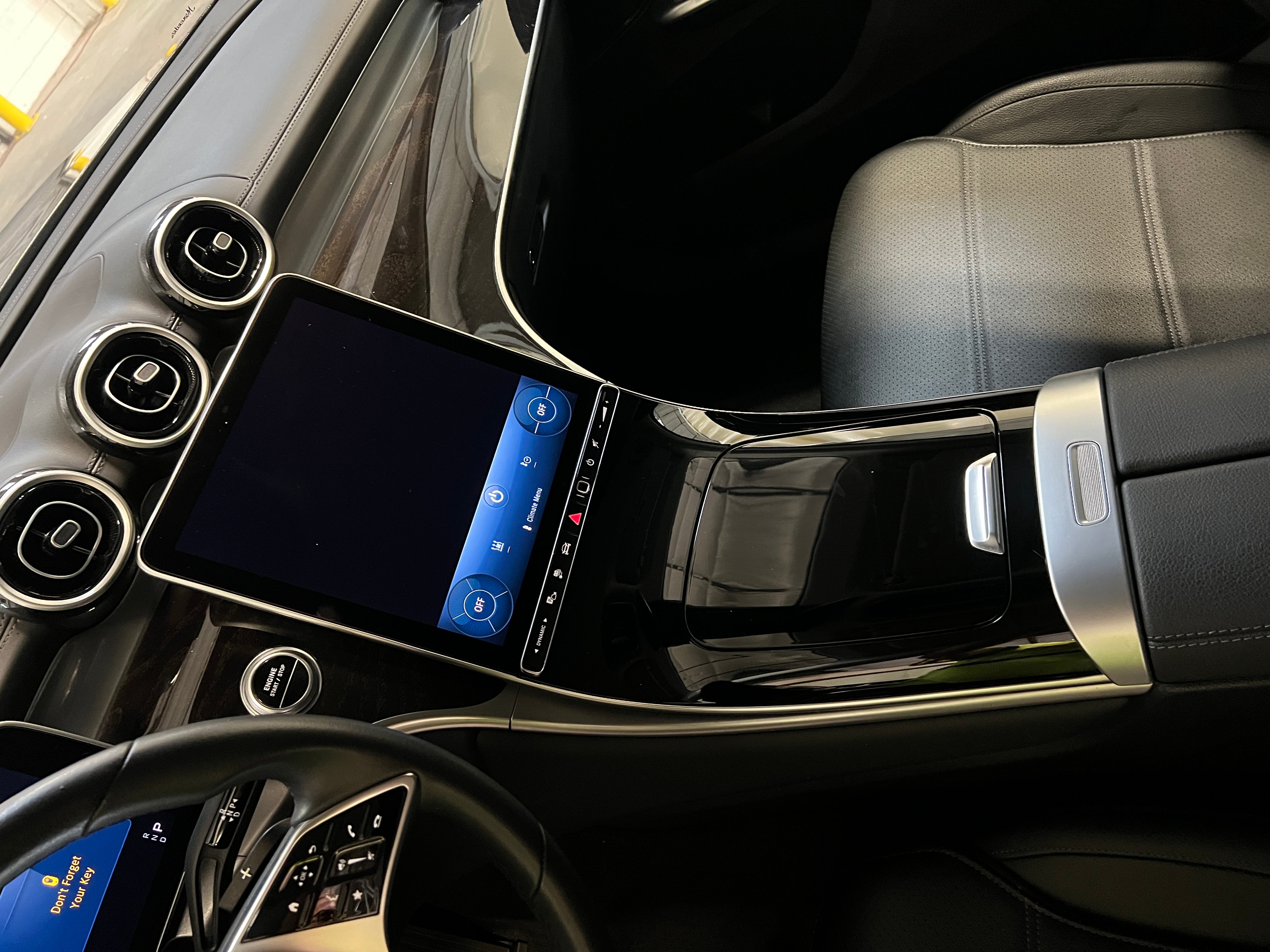 2025 Mercedes-Benz GLC Base - Photo 7