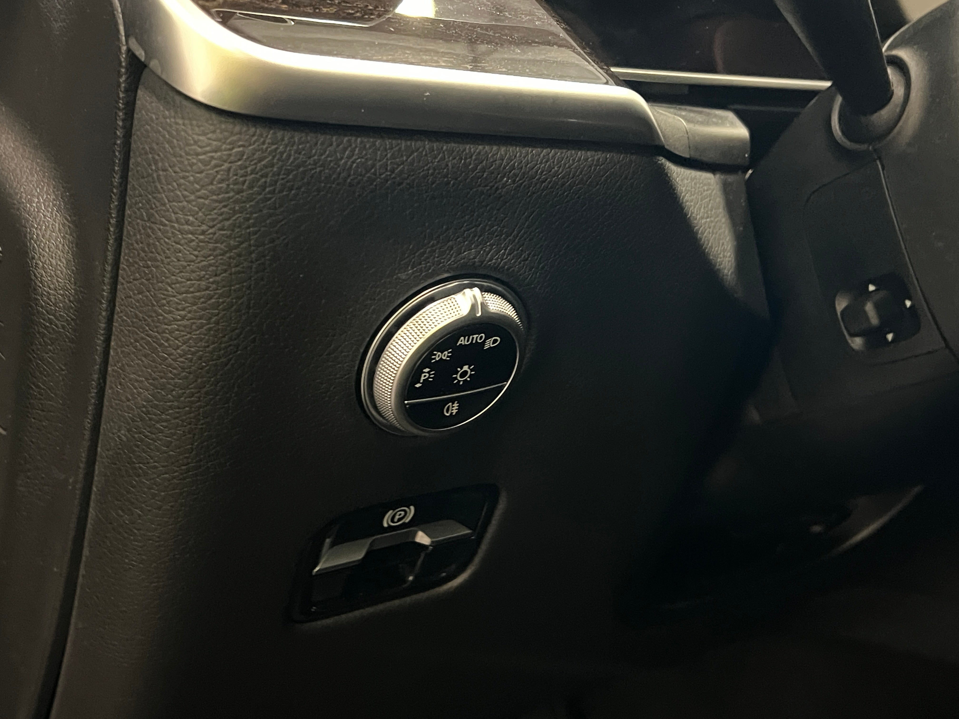 2025 Mercedes-Benz GLC Base - Photo 11