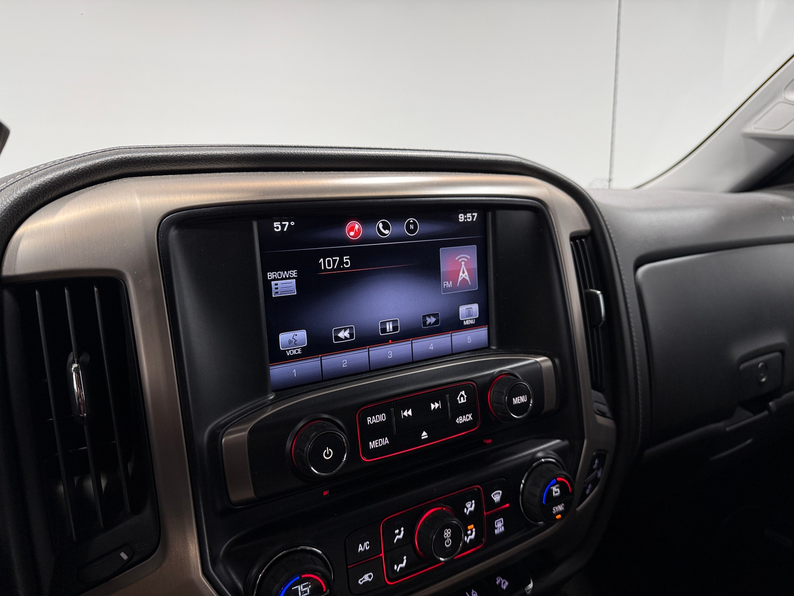 Thumbnail: 2015 GMC Sierra 1500 - 3