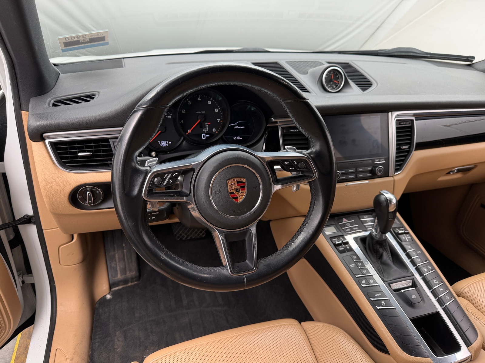Thumbnail: 2018 Porsche Macan - 4