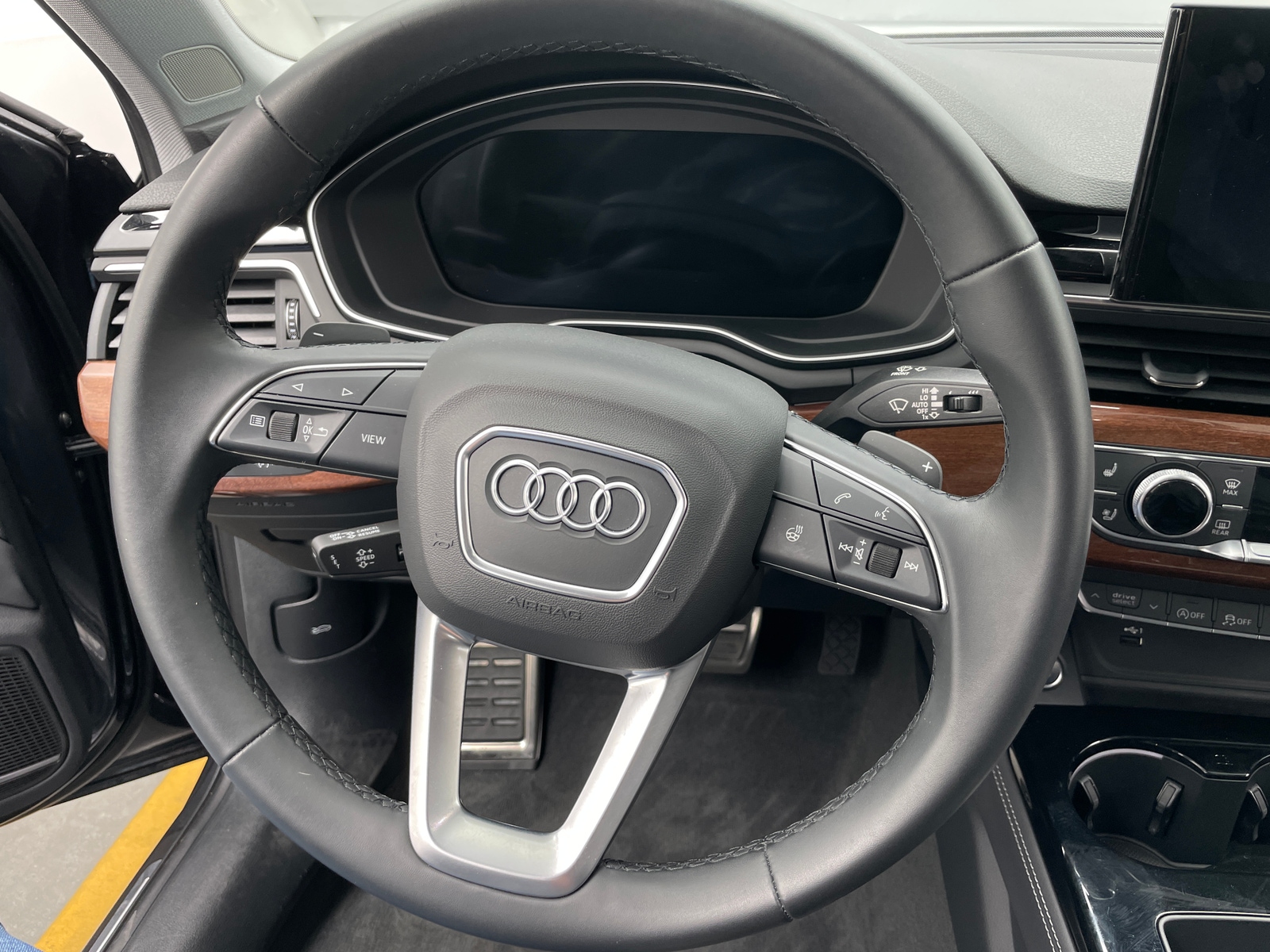 Thumbnail: 2024 Audi A4 - 4
