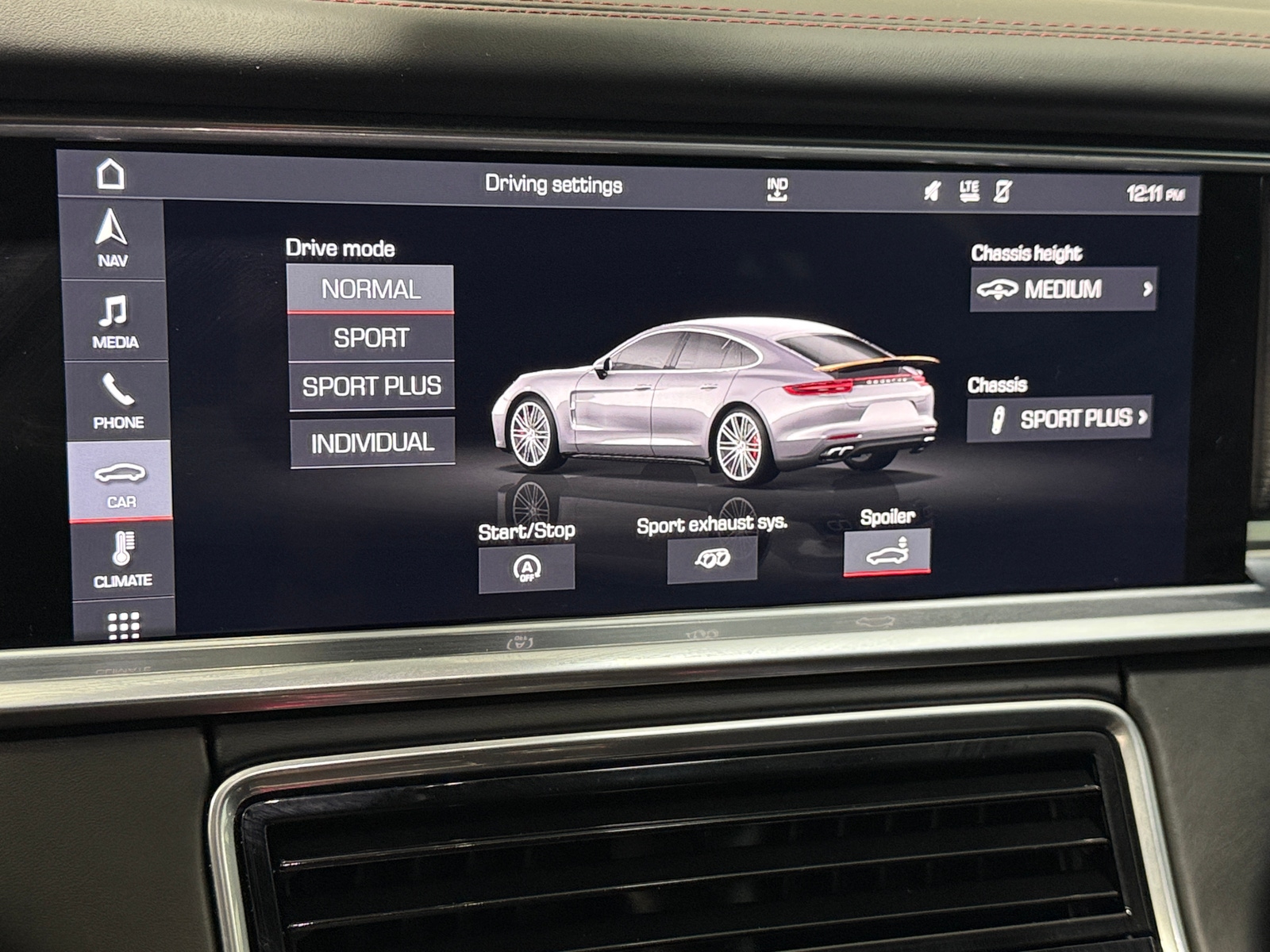 Thumbnail: 2019 Porsche Panamera - 3
