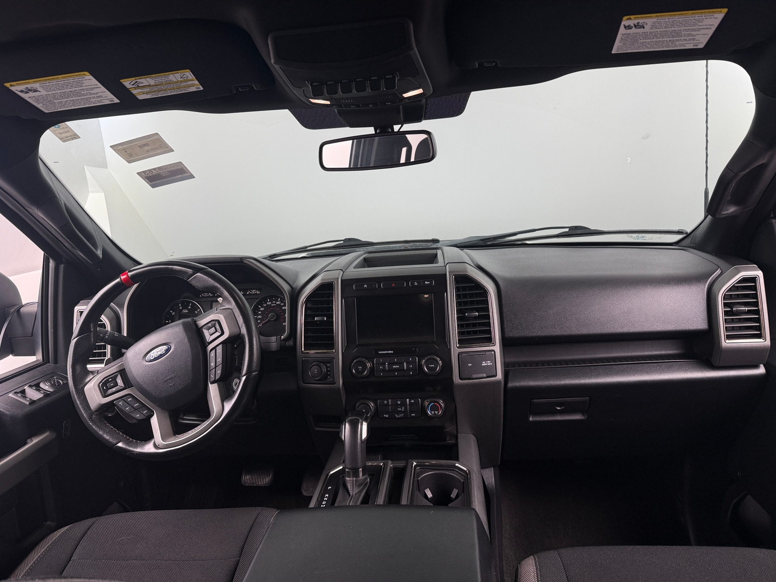Thumbnail: 2019 Ford Econoline - 3