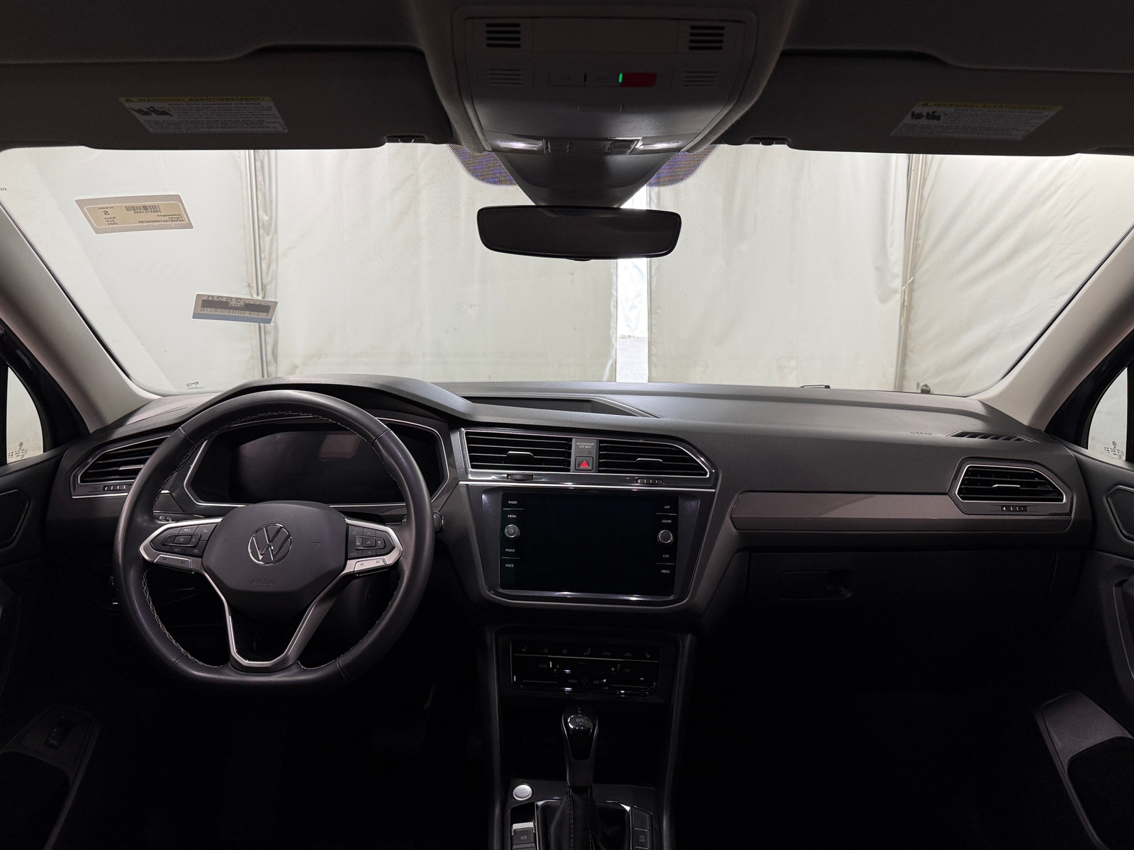Thumbnail: 2024 Volkswagen Tiguan - 2