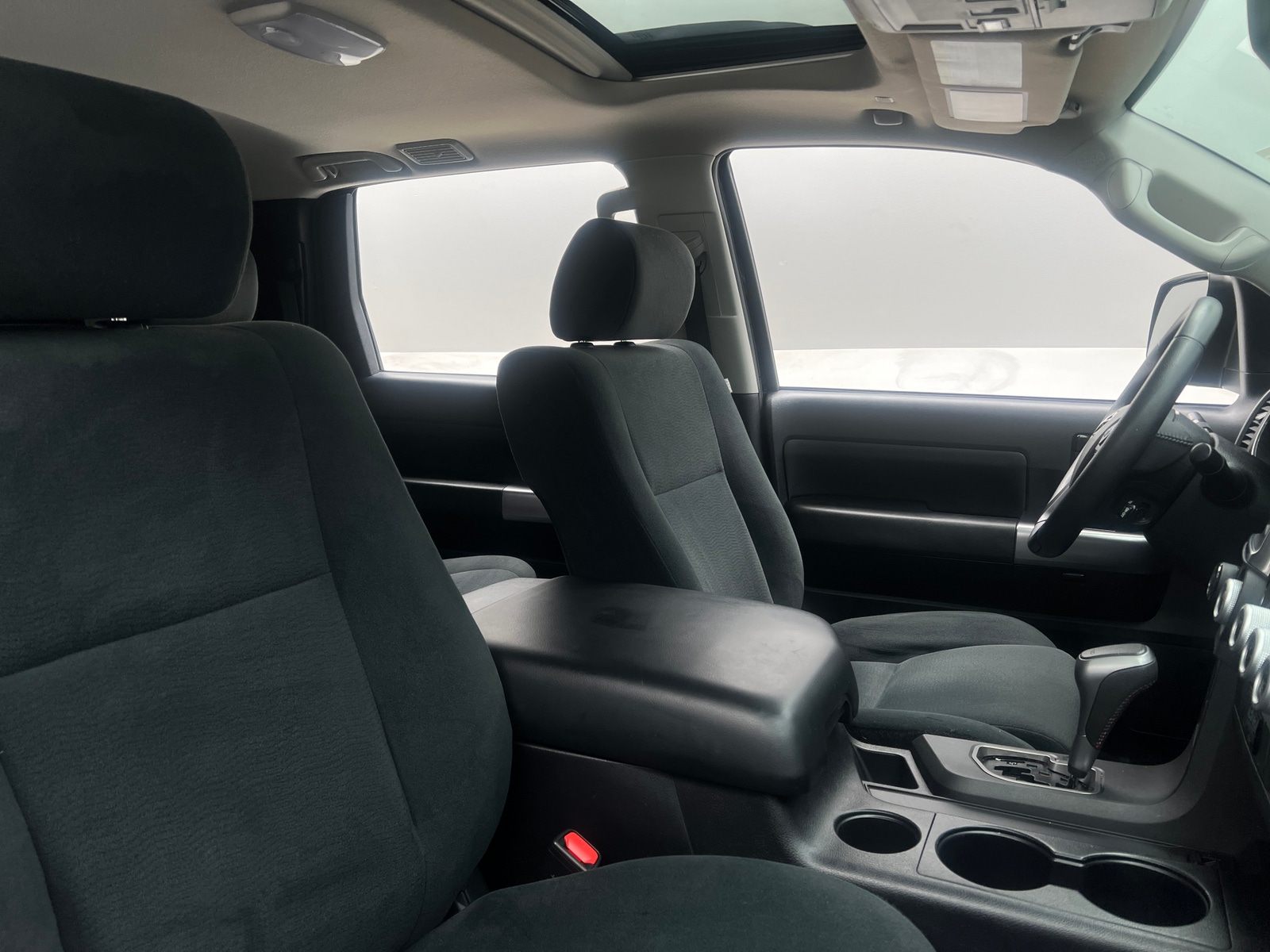 Thumbnail: 2022 Toyota Sequoia - 2