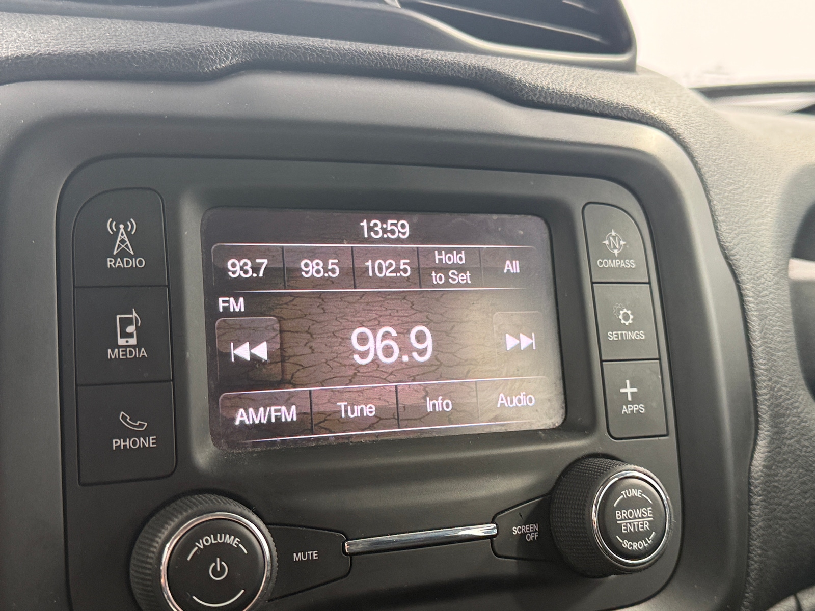 Thumbnail: 2020 Jeep Renegade - 4