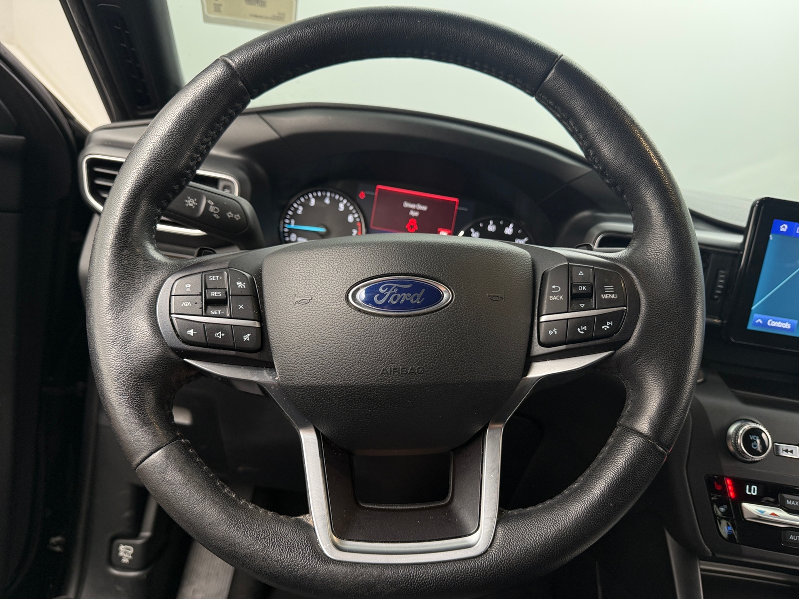 Thumbnail: 2020 Ford Explorer - 4