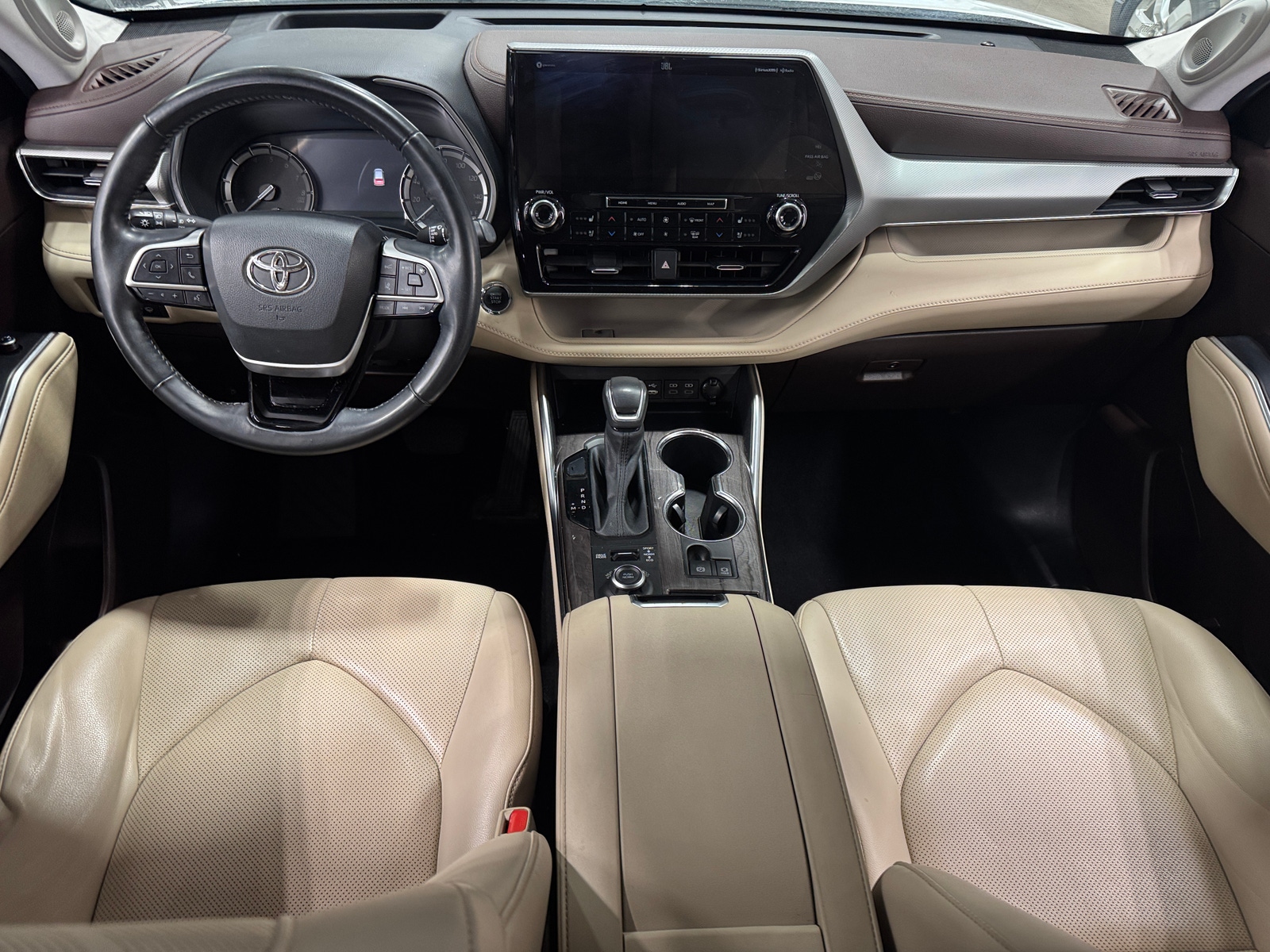 Thumbnail: 2022 Toyota Highlander - 2