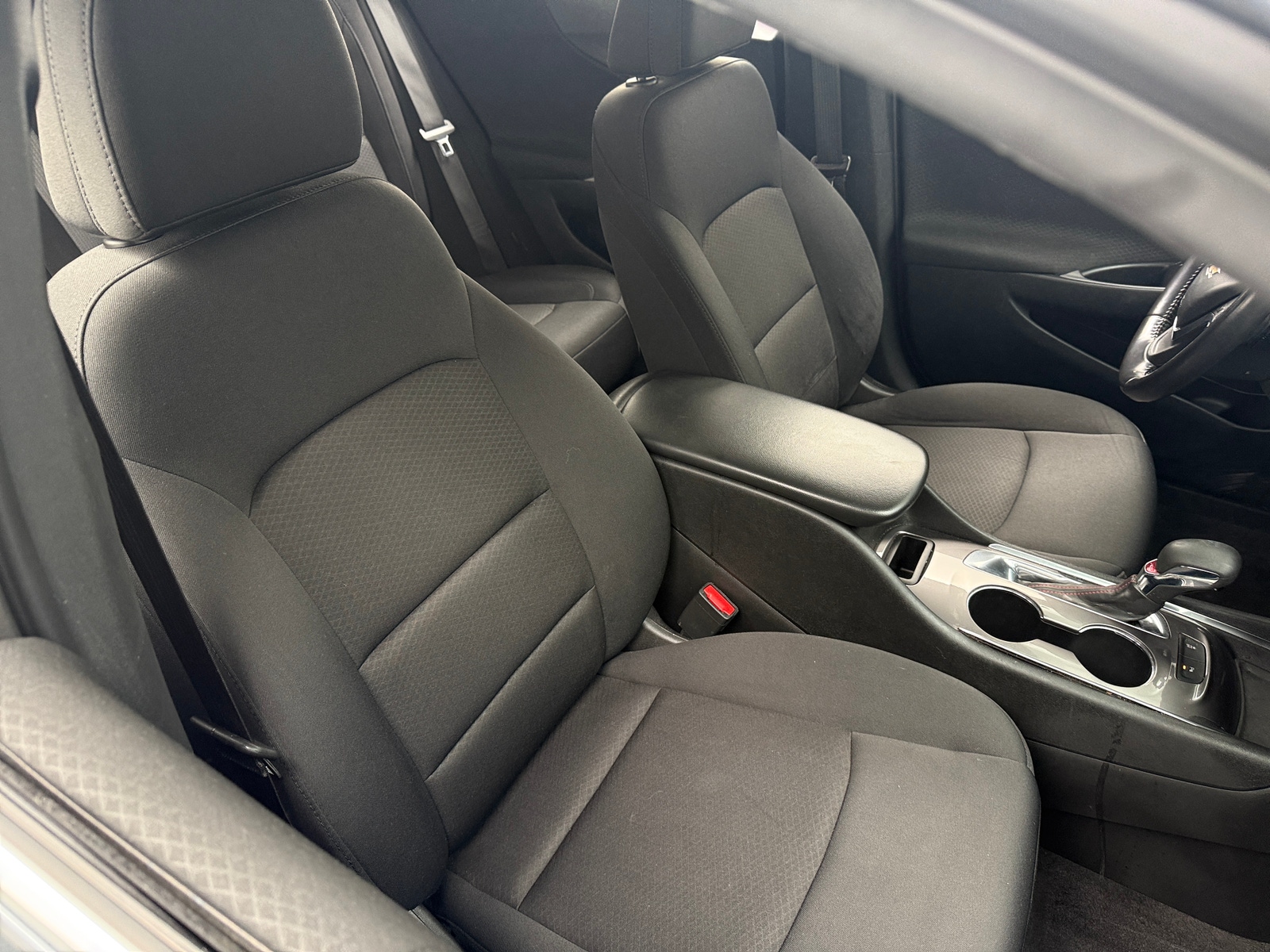 Thumbnail: 2021 Chevrolet Malibu - 2