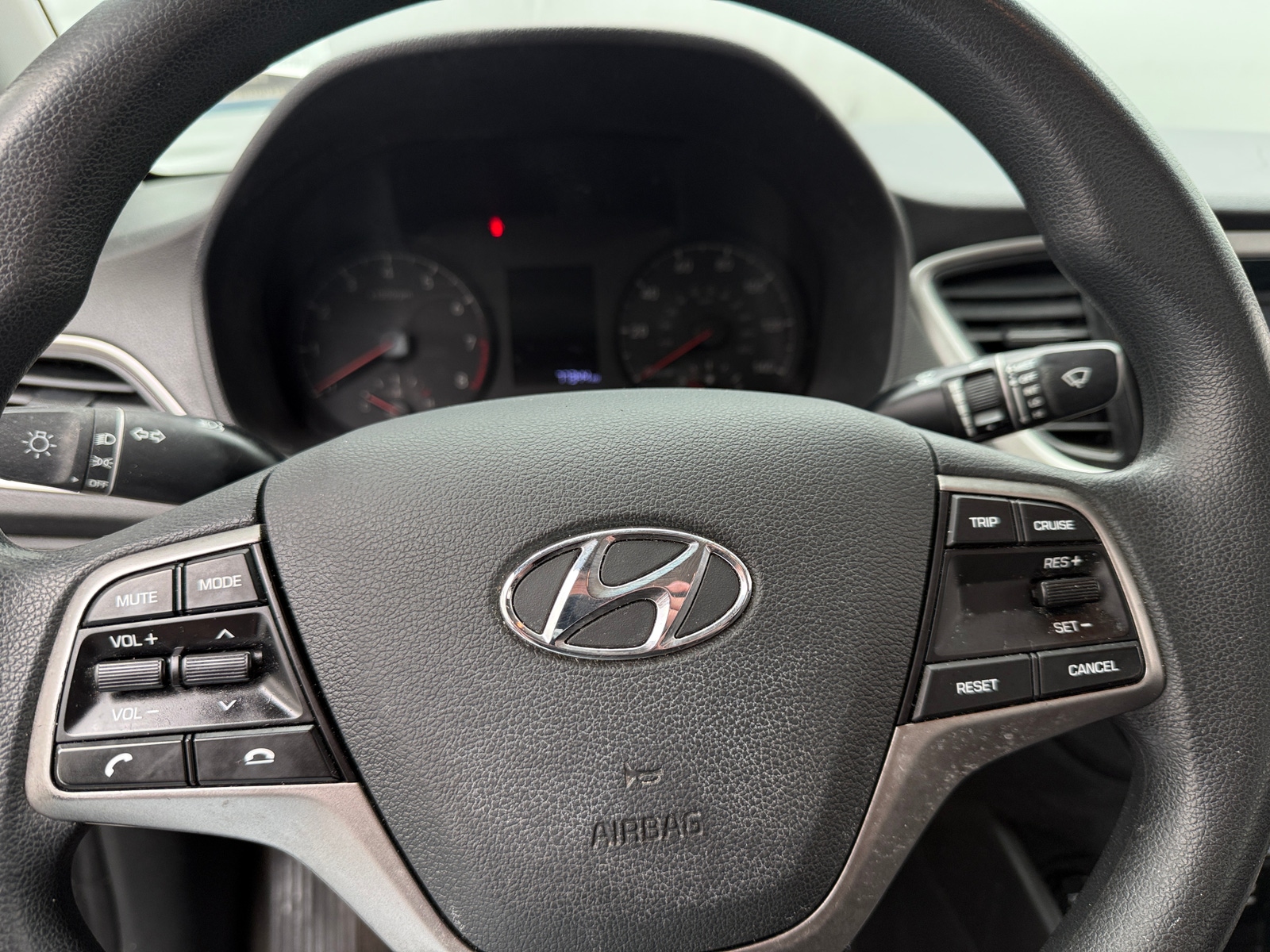 Thumbnail: 2021 Hyundai Accent - 5