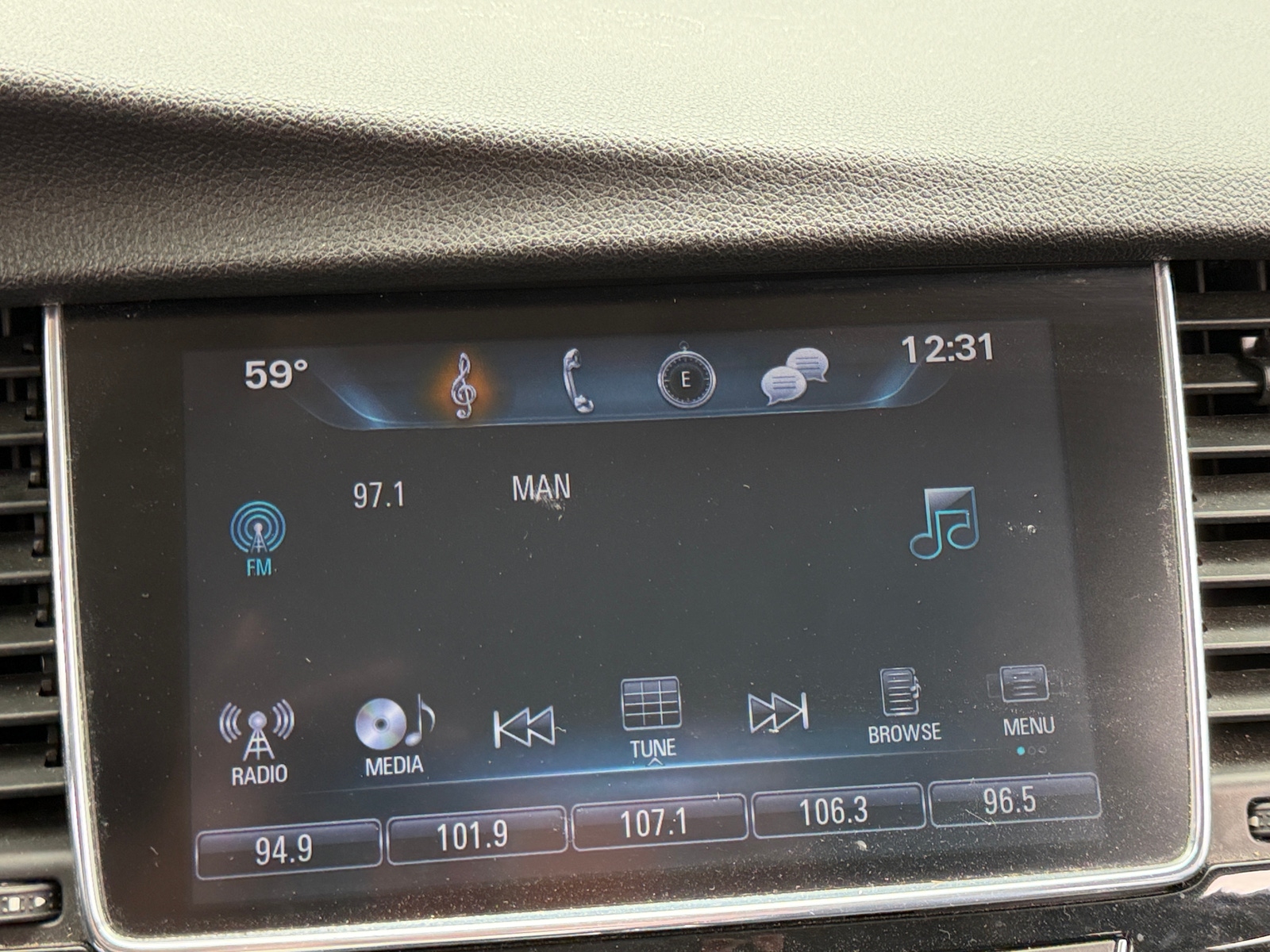 Thumbnail: 2019 Buick Encore - 4