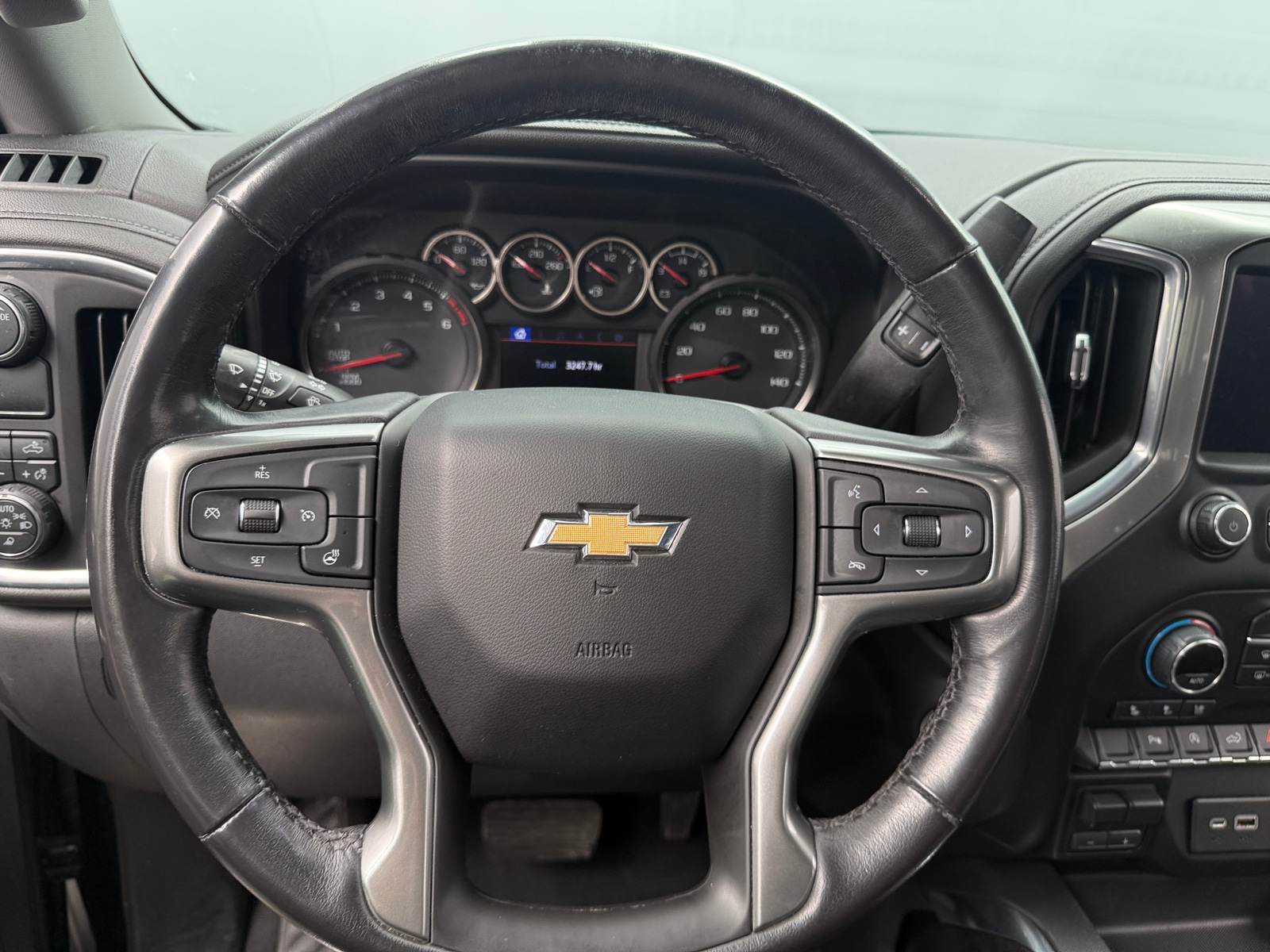 Thumbnail: 2021 Chevrolet Silverado 1500 - 4