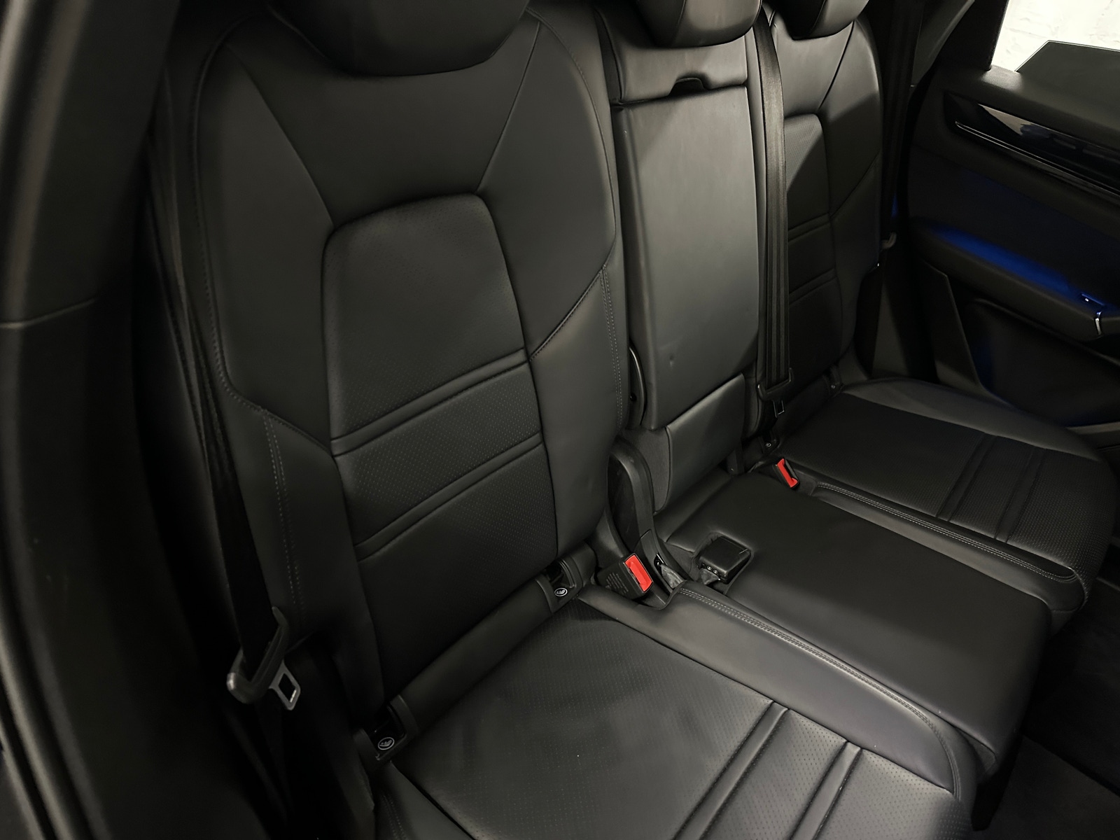 Thumbnail: 2019 Porsche Cayenne - 5