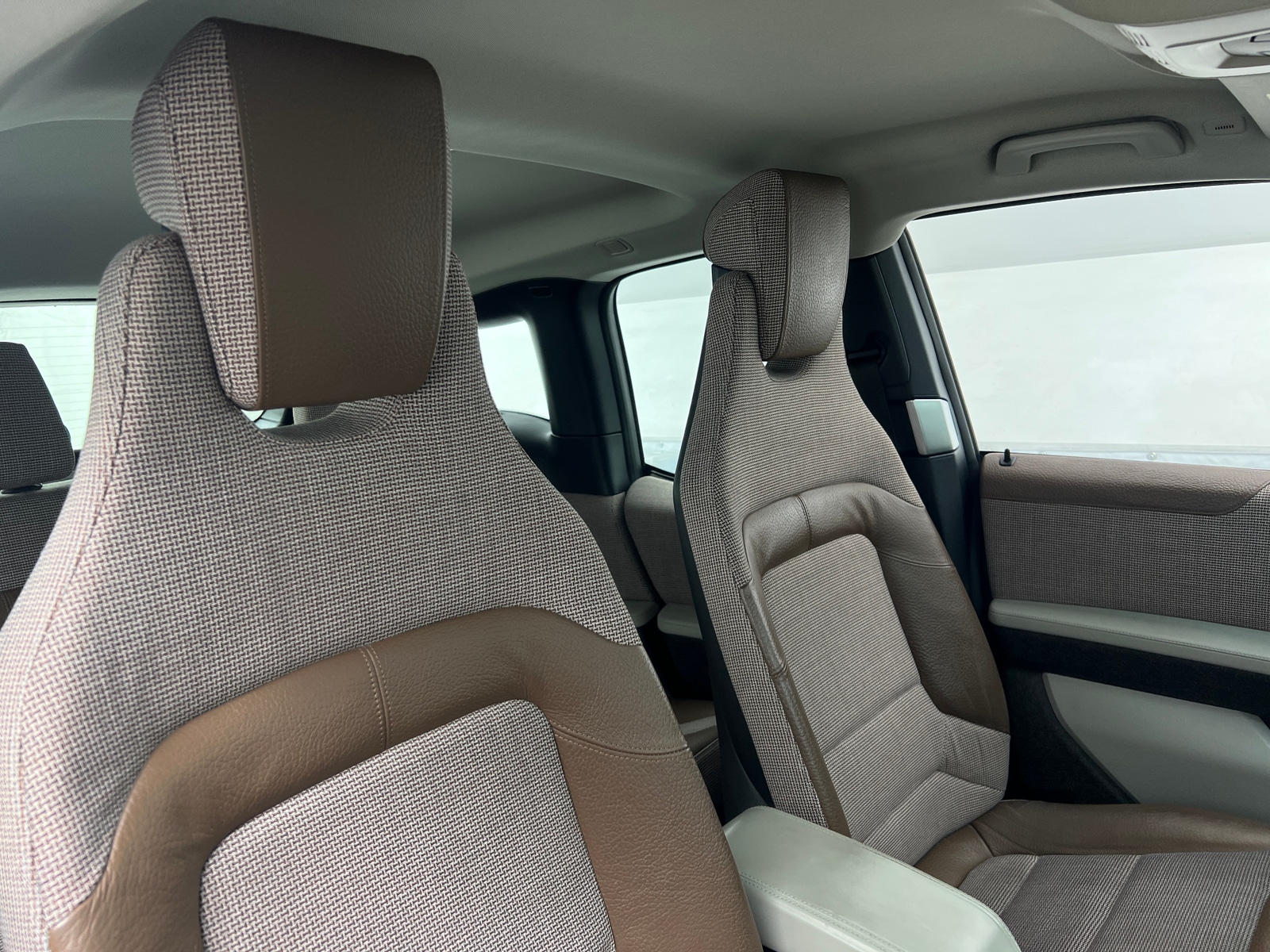 Thumbnail: 2018 BMW i3 - 2