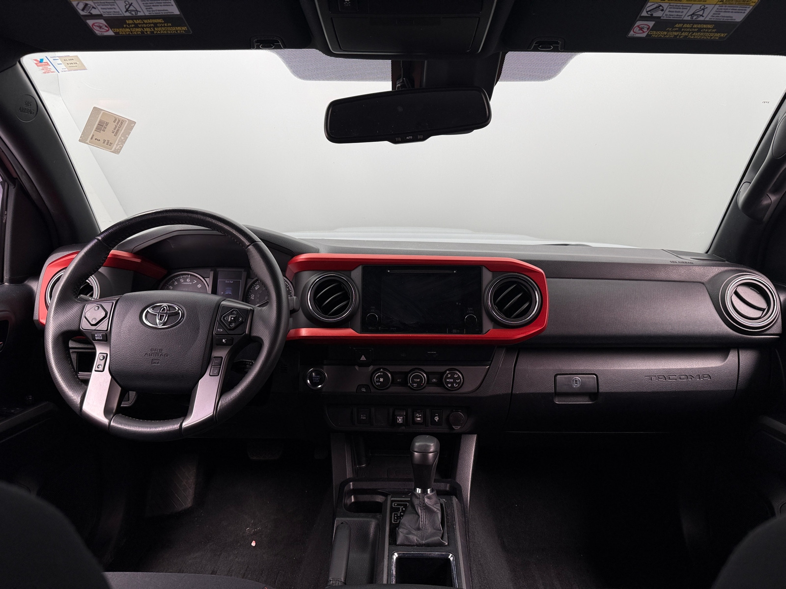 Thumbnail: 2019 Toyota Tacoma - 3
