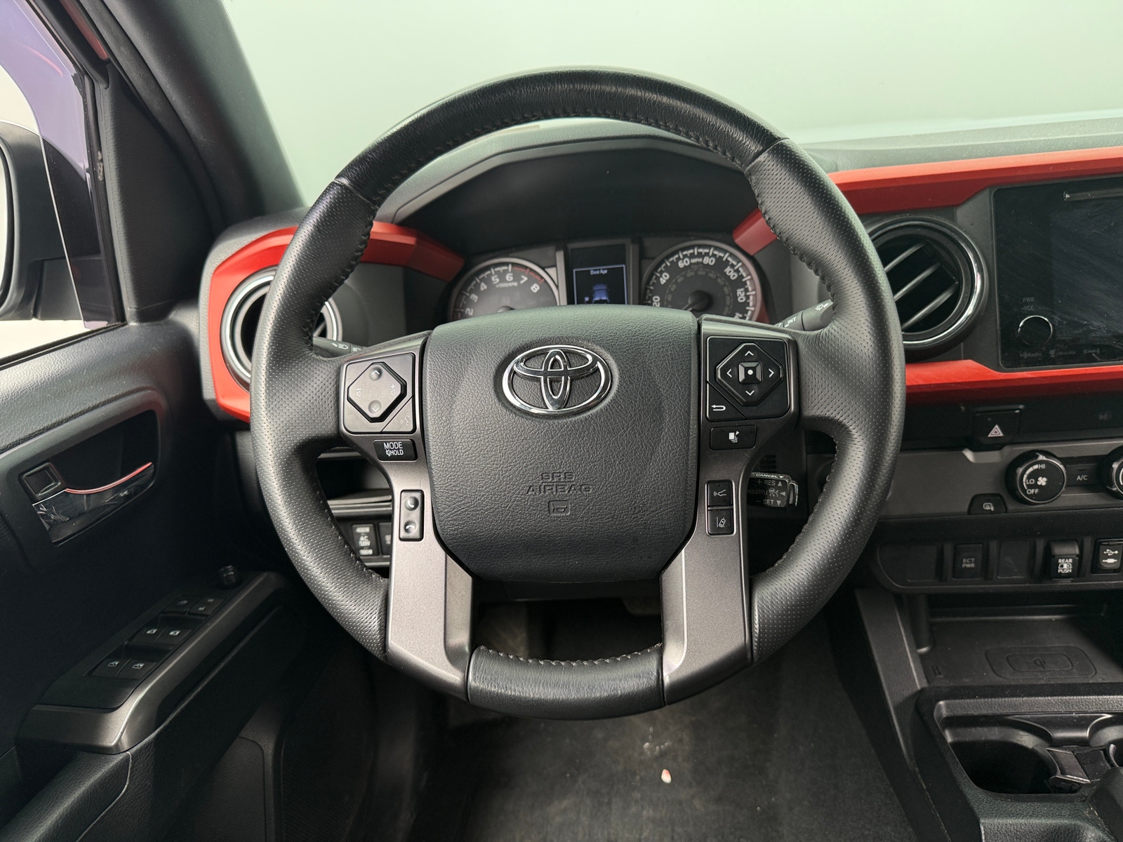 Thumbnail: 2019 Toyota Tacoma - 5