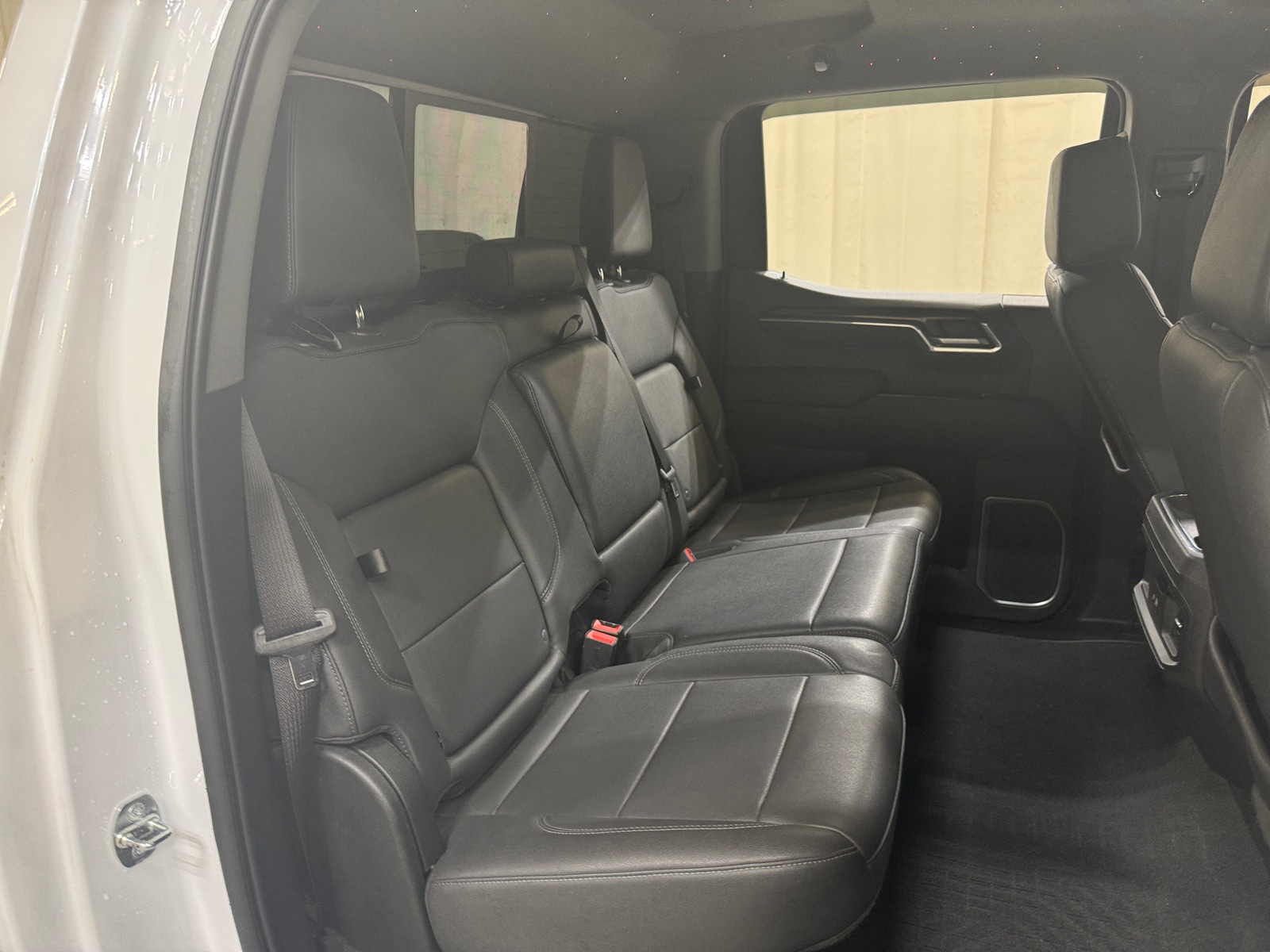Thumbnail: 2023 Chevrolet Silverado 1500 - 6