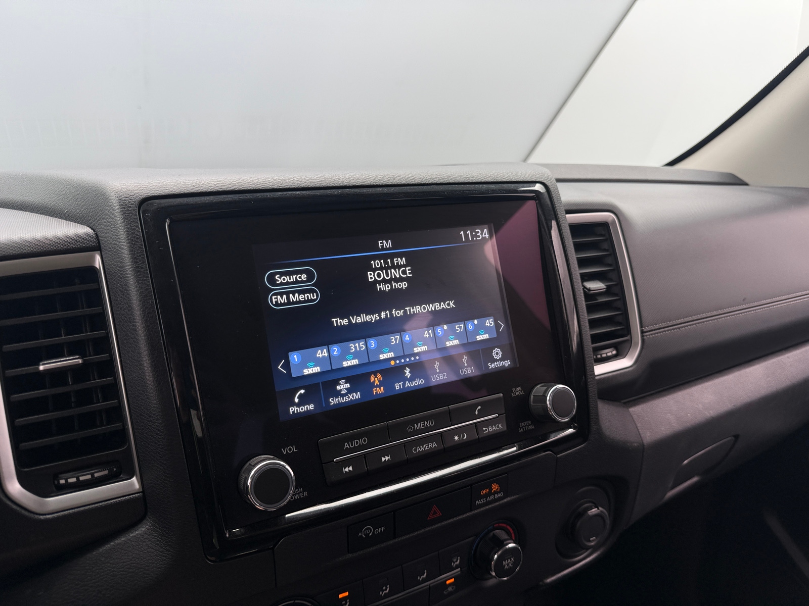Thumbnail: 2023 Nissan Frontier - 4