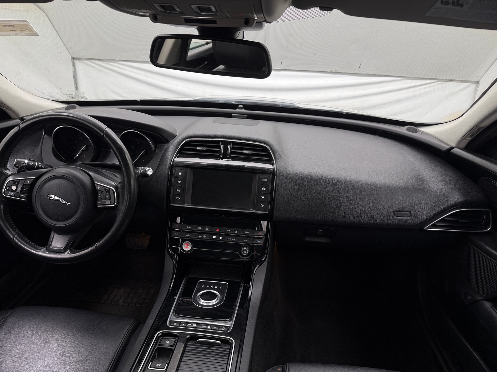 Thumbnail: 2018 Jaguar XE - 2