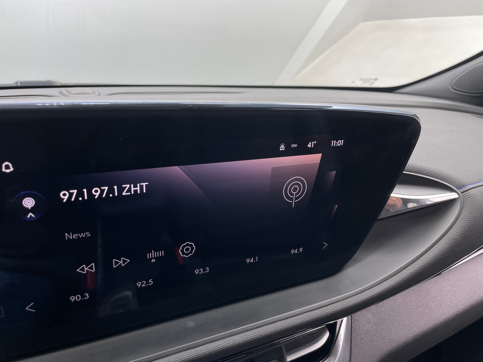 Thumbnail: 2025 Buick Envista - 3