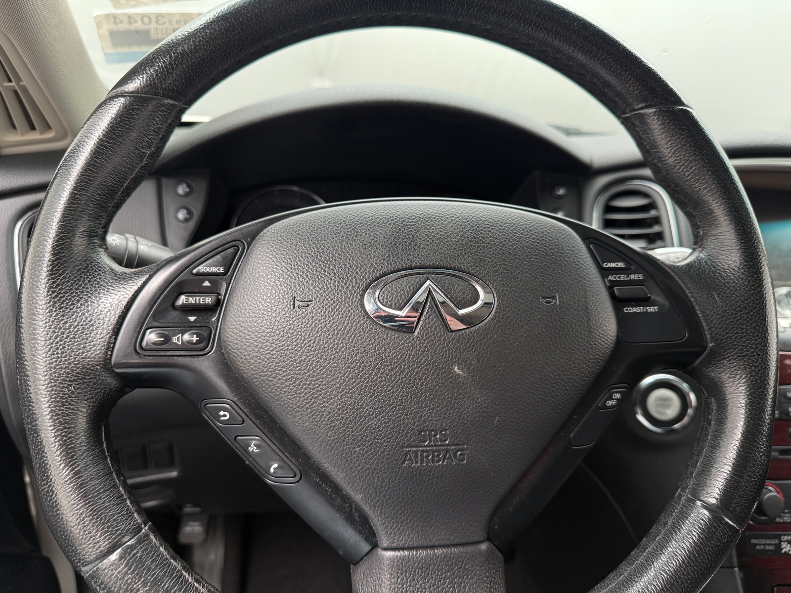 Thumbnail: 2017 INFINITI QX50 - 4
