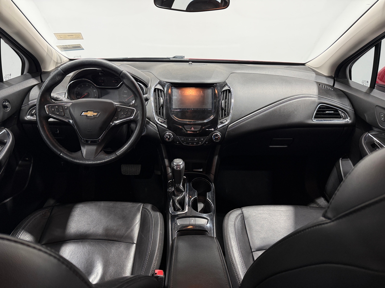 Thumbnail: 2017 Chevrolet Cruze - 2