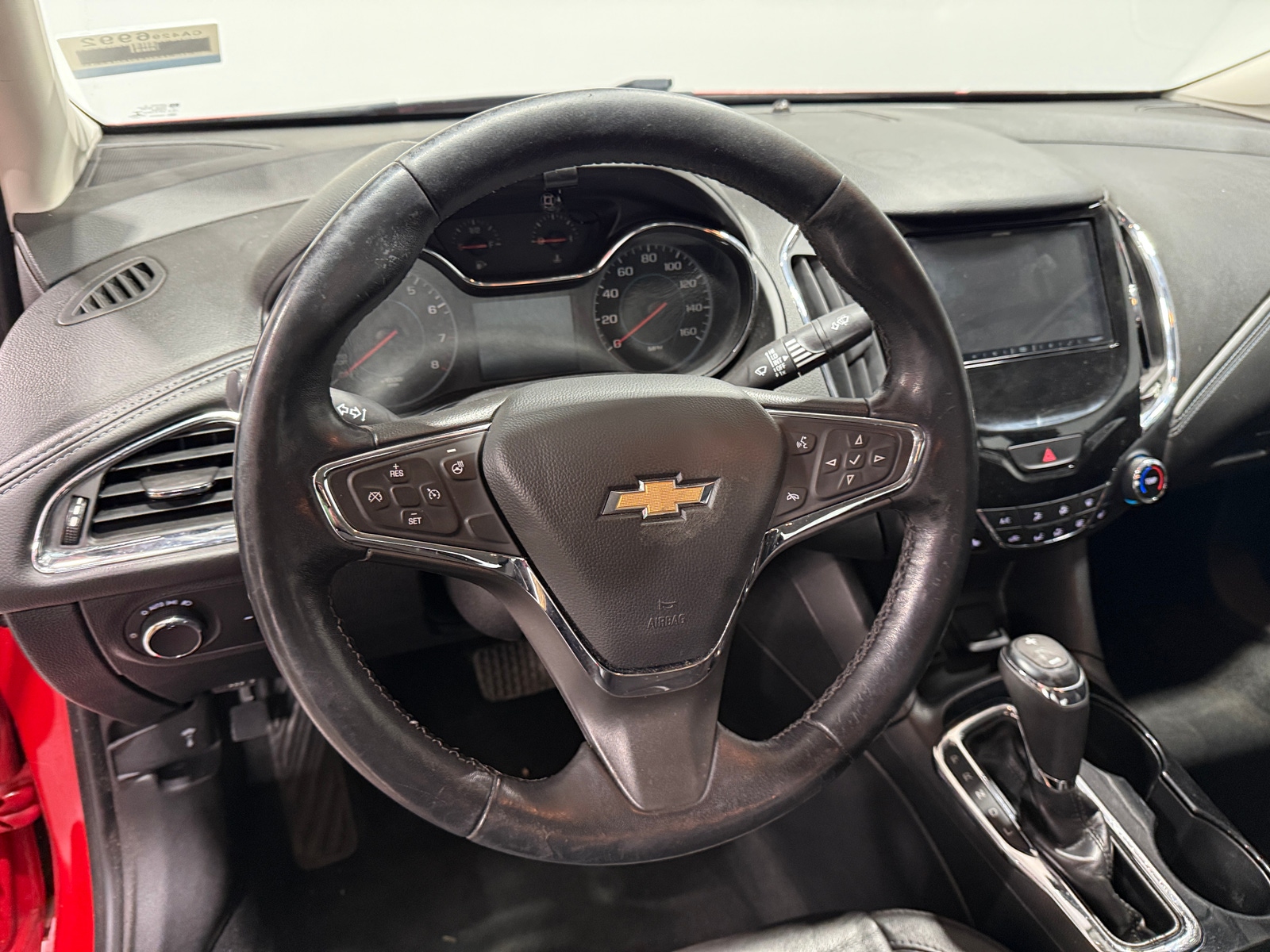Thumbnail: 2017 Chevrolet Cruze - 4