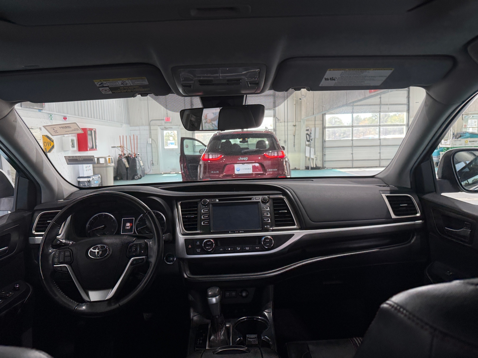 Thumbnail: 2019 Toyota Highlander - 2
