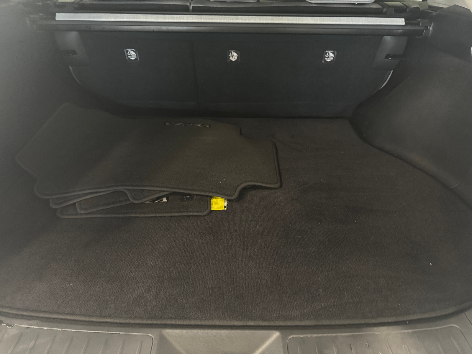 Thumbnail: 2021 Toyota Venza - 7